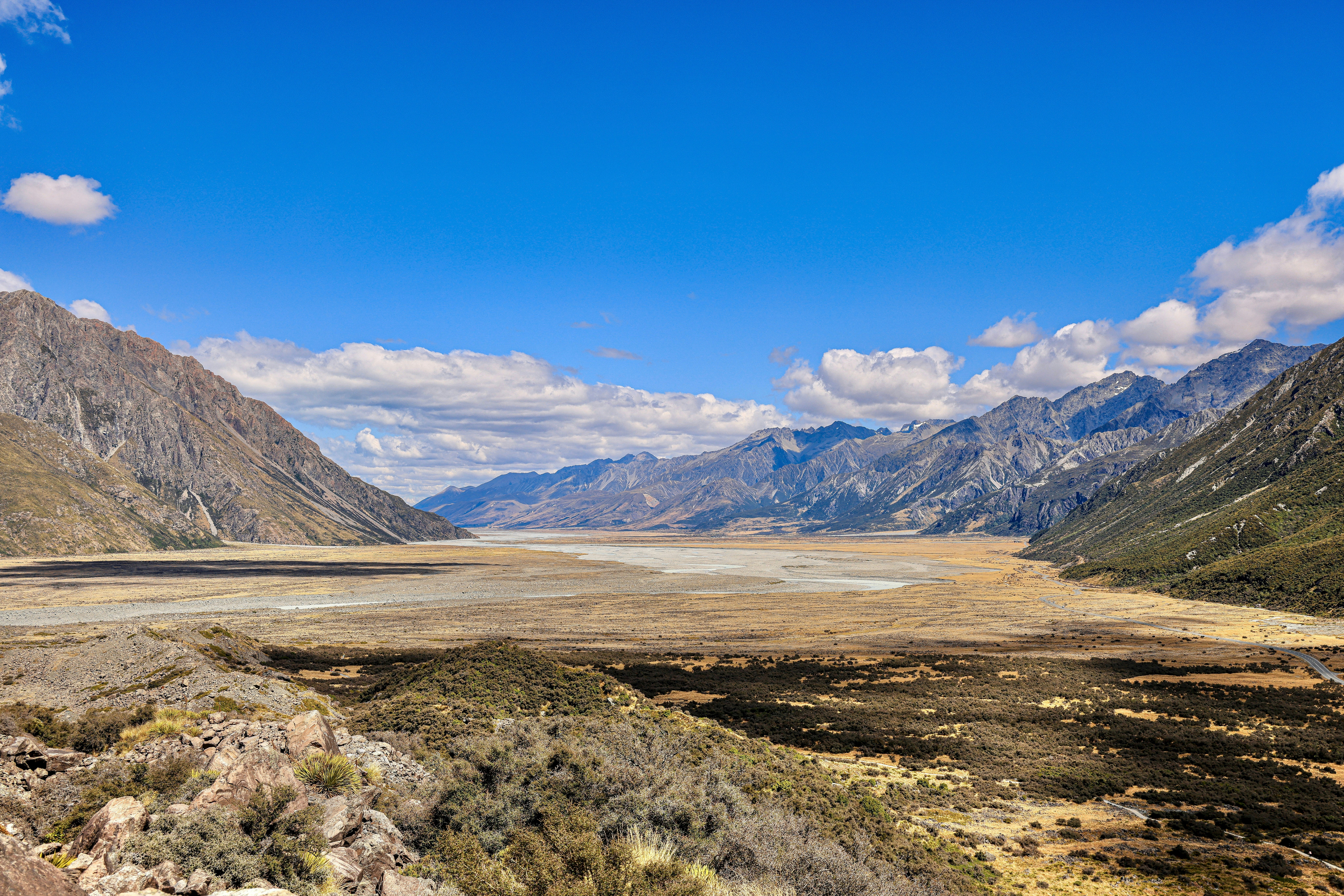 Photo by maximilian_brand