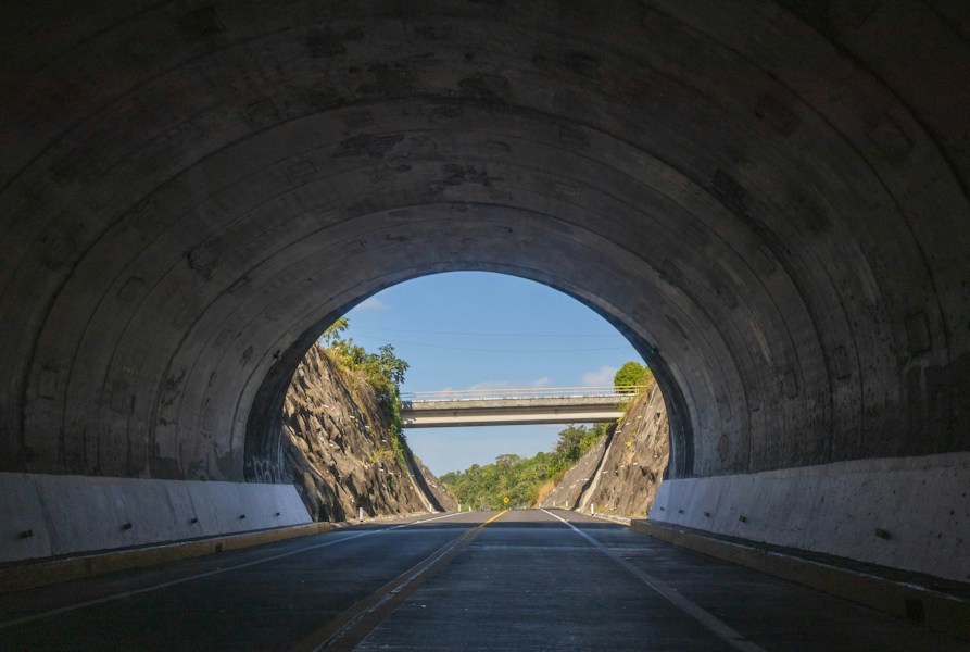 World's Longest Tunnels: Gotthard, Seikan, and Underground Engineering