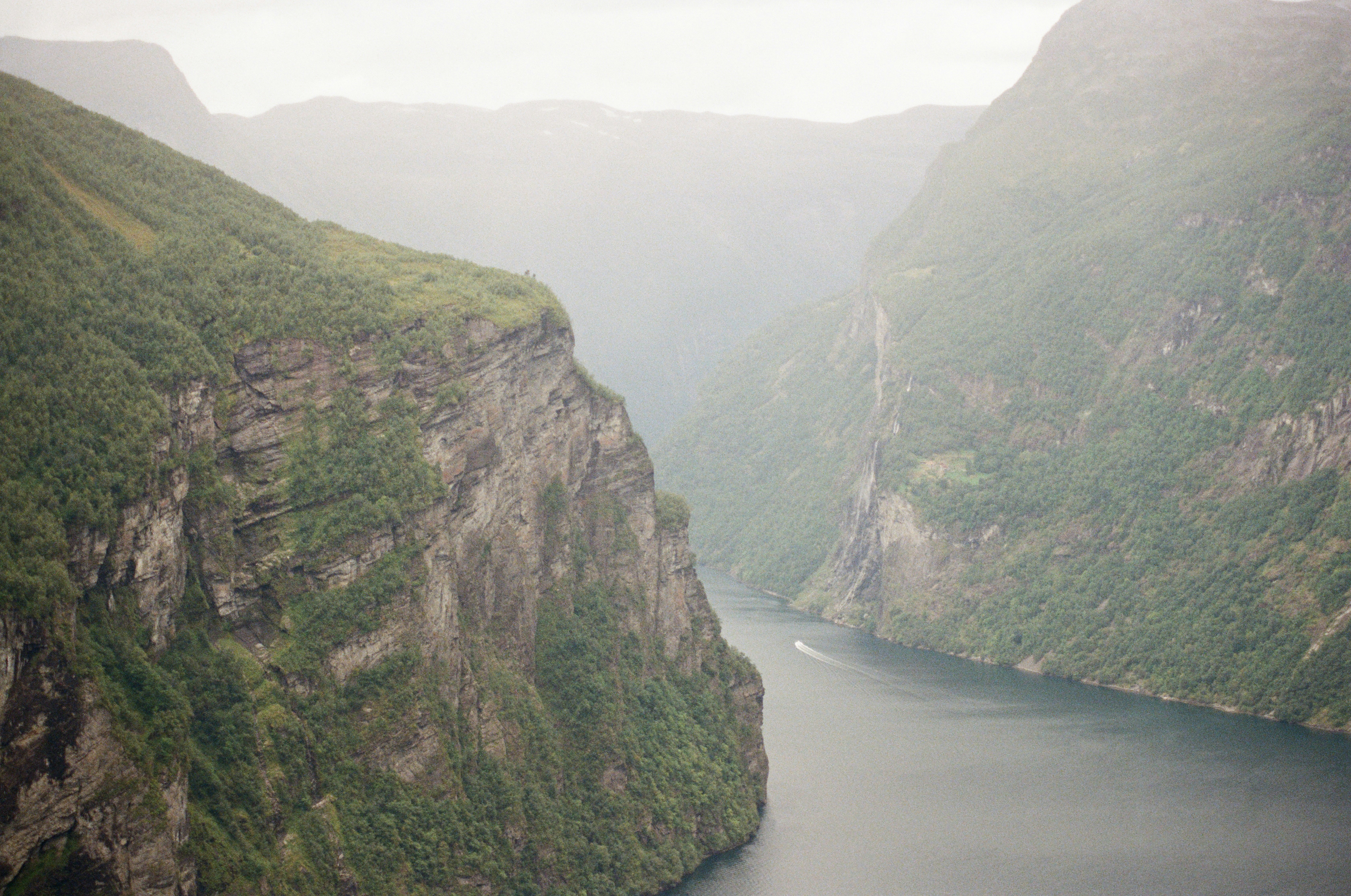 Photo by bernhardbar