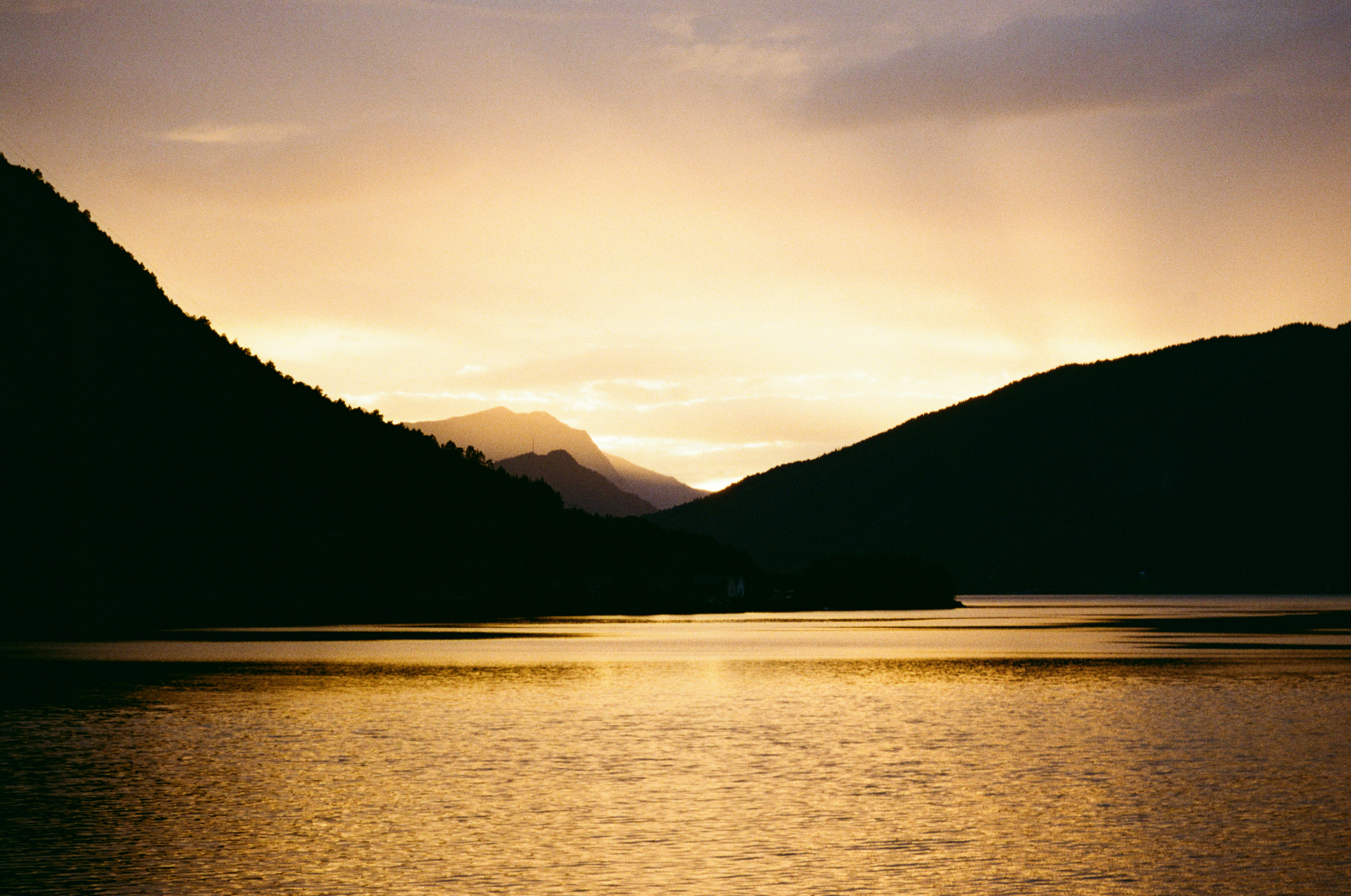 Photo by bernhardbar