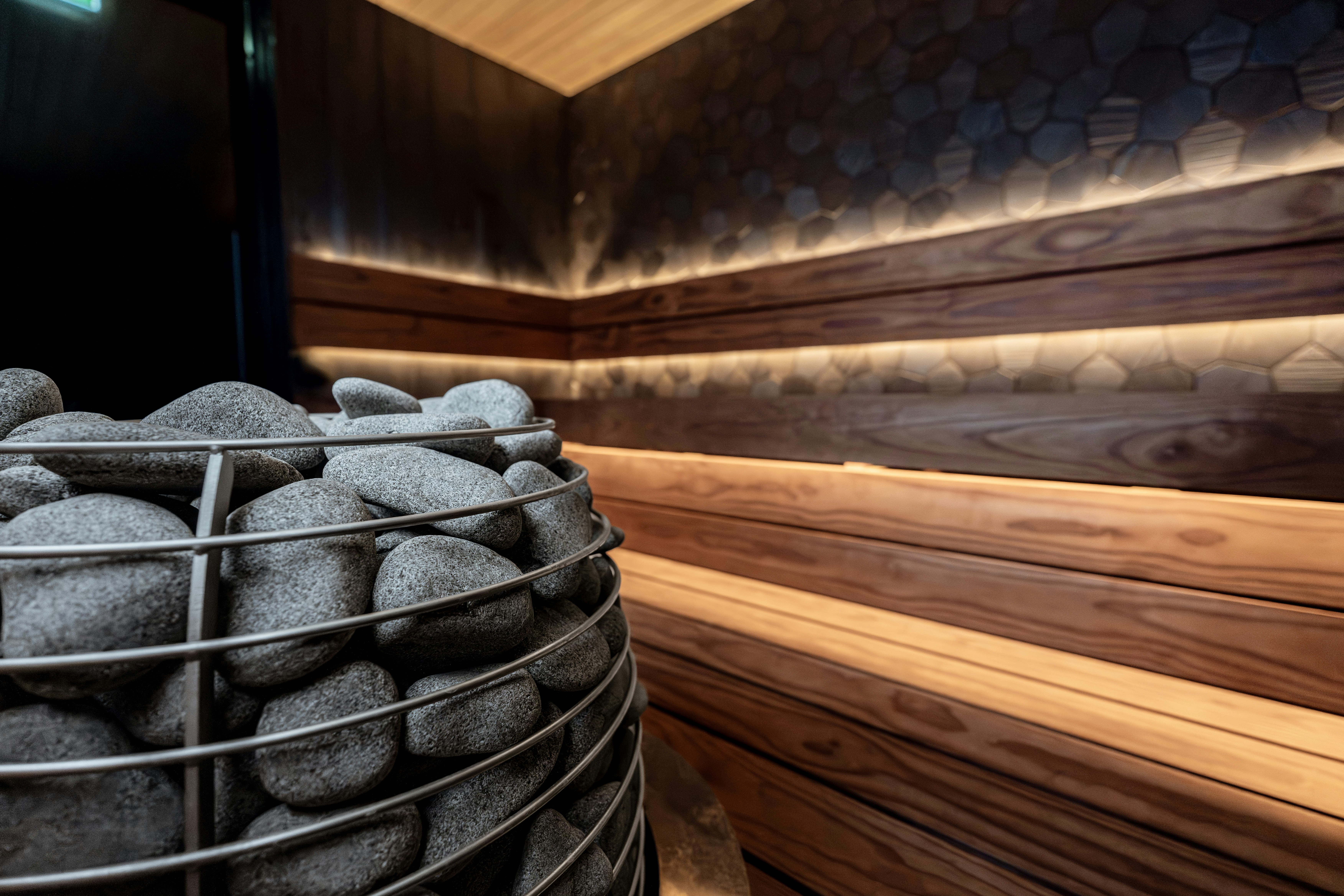 Bringing Spa Vibes Home: The Best LED Masks for Your Skincare Routine