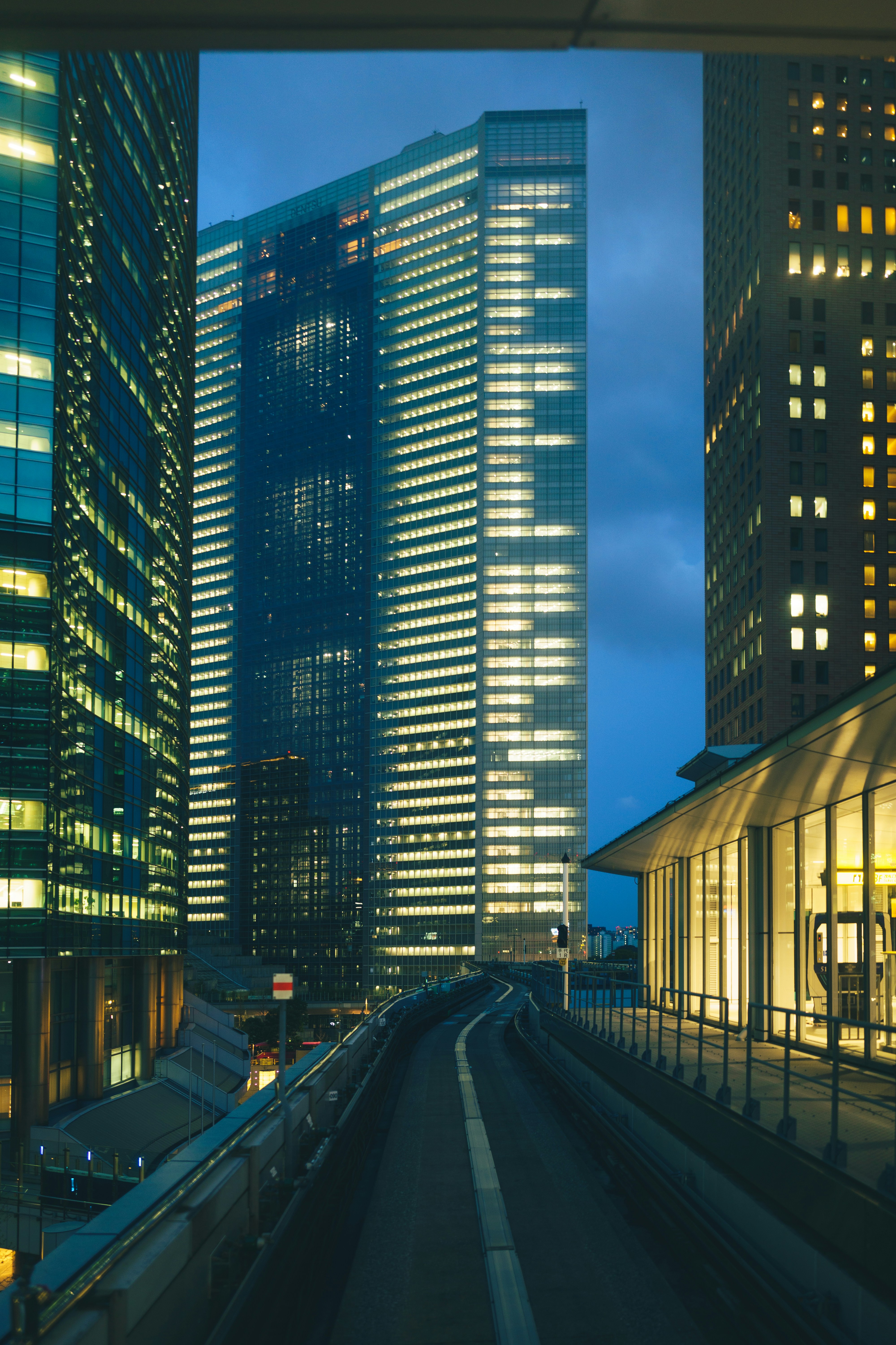 Photo by mirrors_are_more_fun