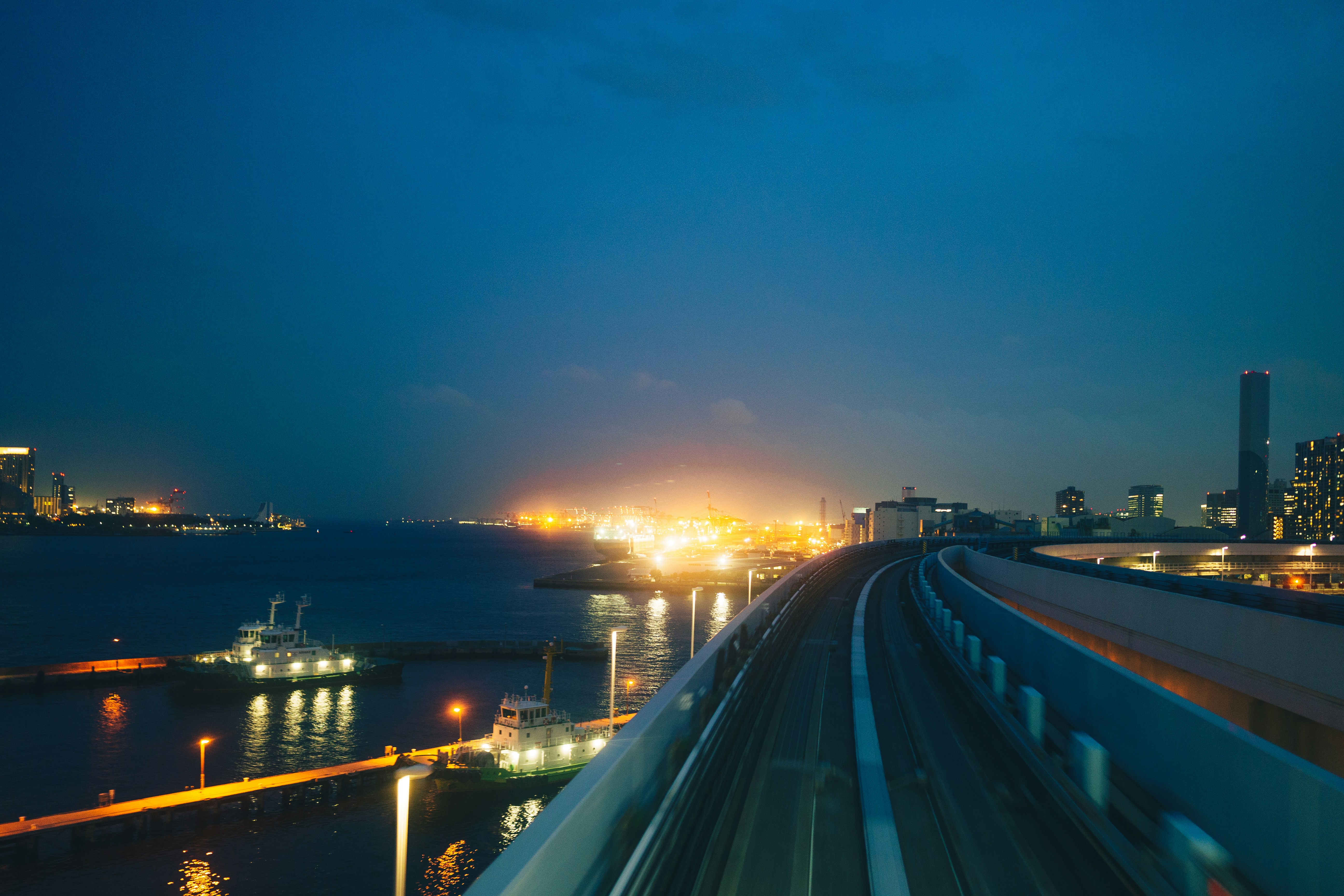 Photo by mirrors_are_more_fun