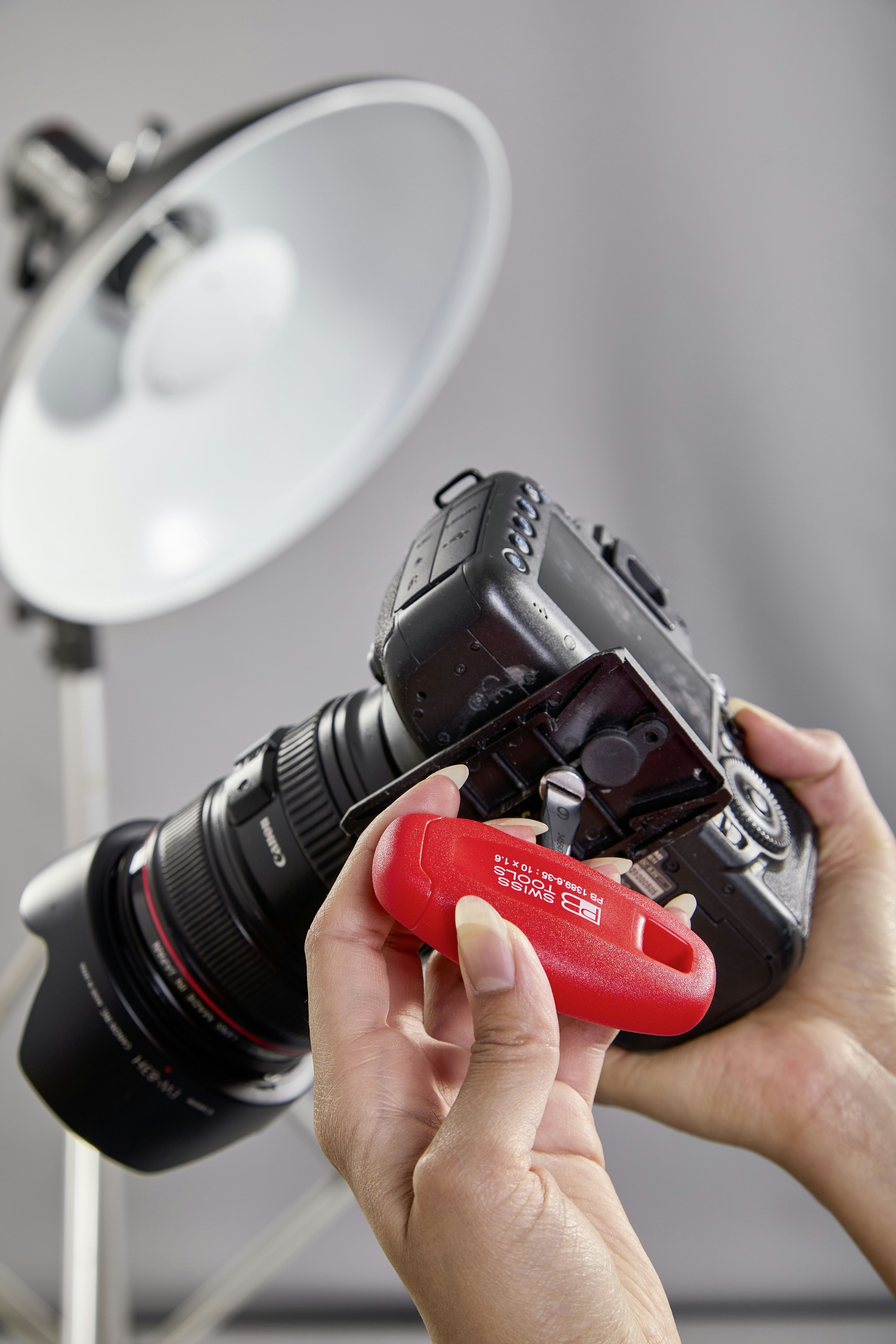 Photo by pbswisstools