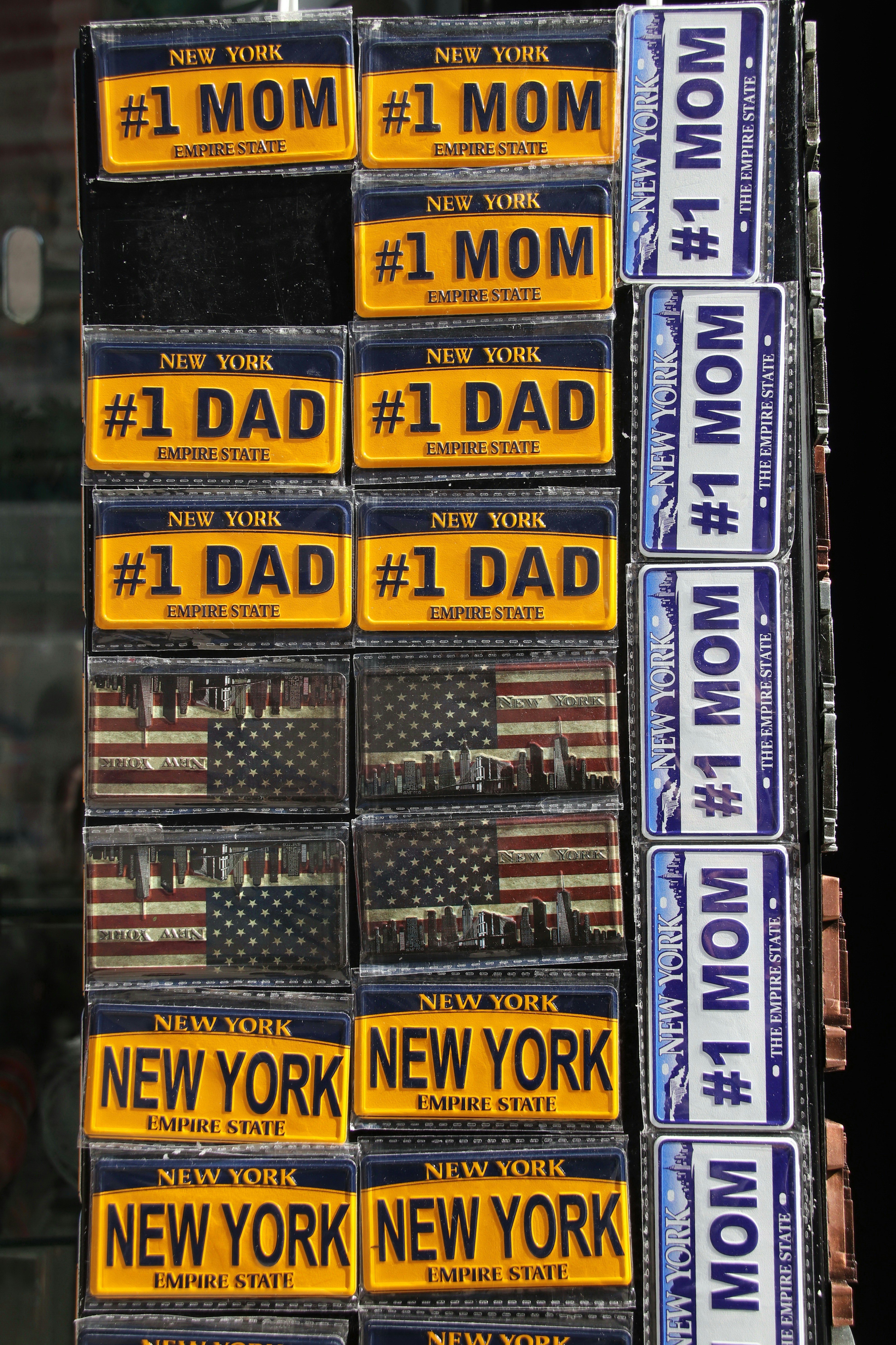 New york themed license plates and magnets