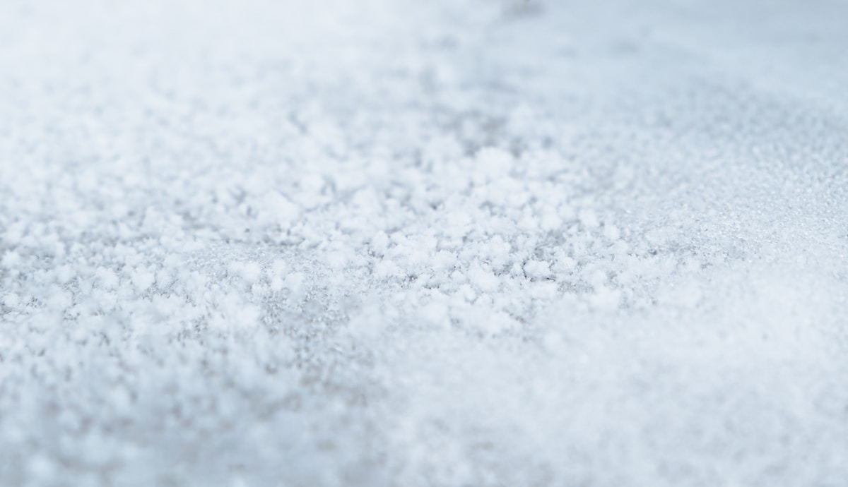 Niacinamide crystals close-up
