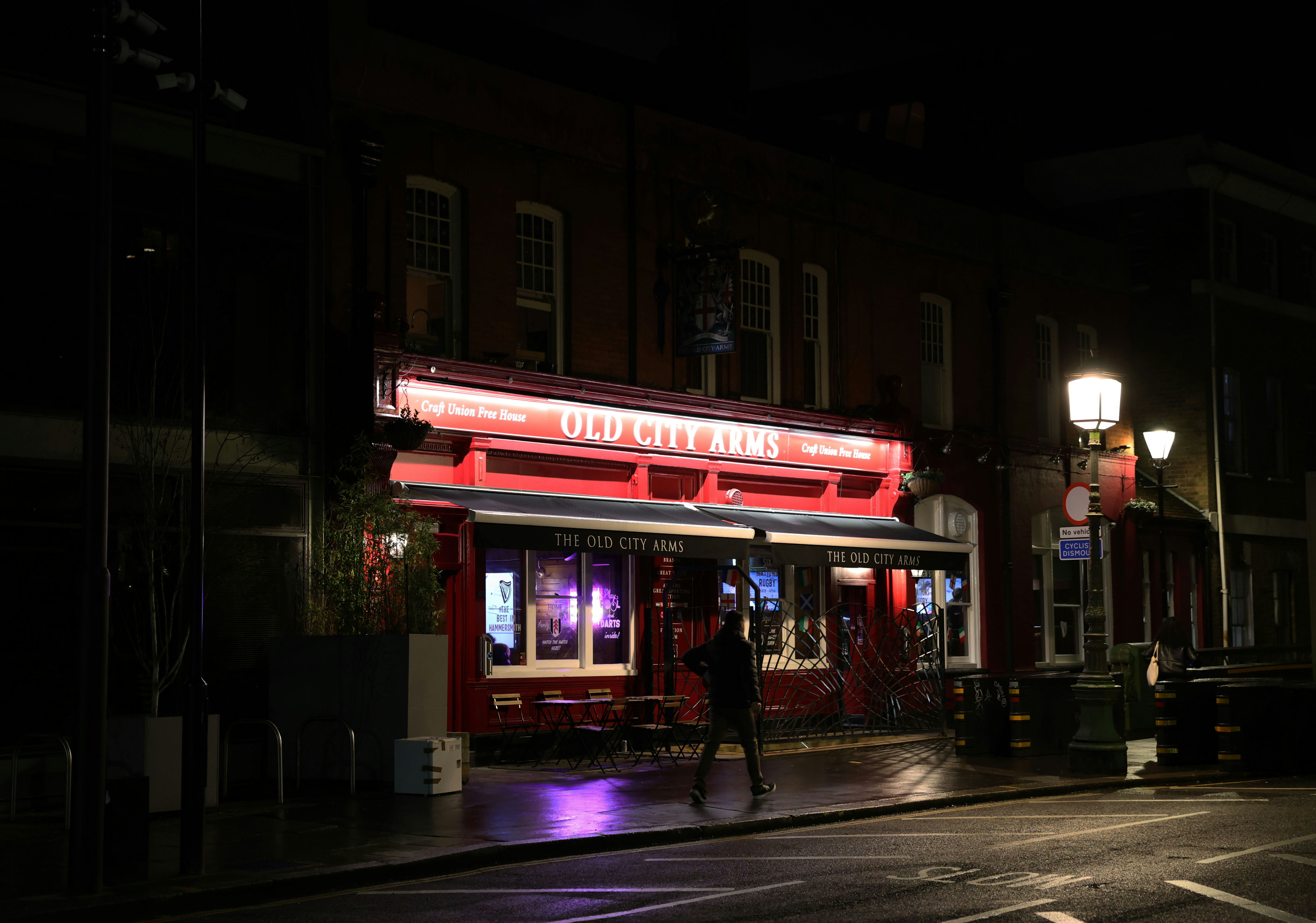 Forest & Main Pub