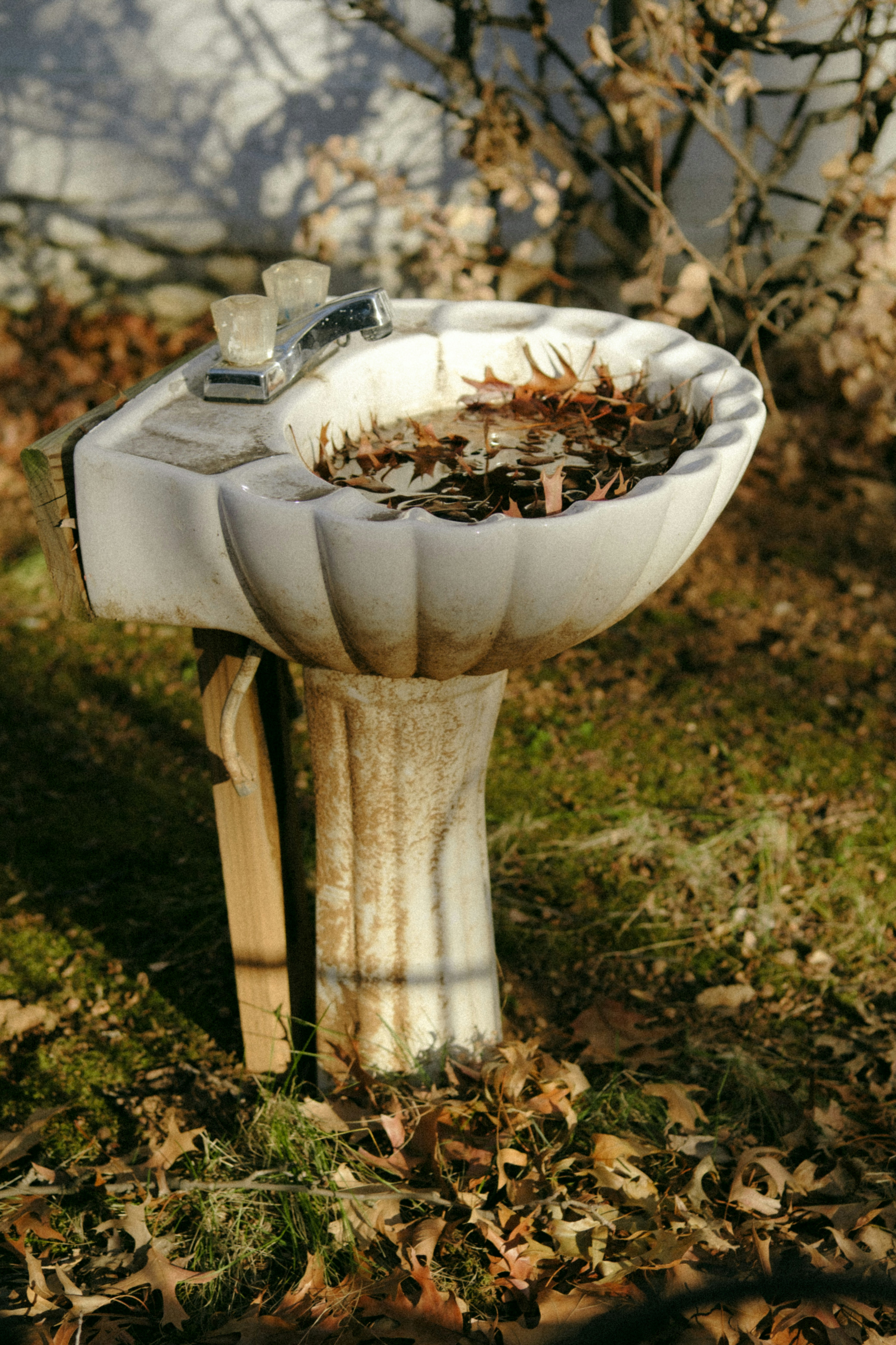 rustic outdoor sink, wallpaper, French Country Sink Faucets: Affordable Outdoor Options 2