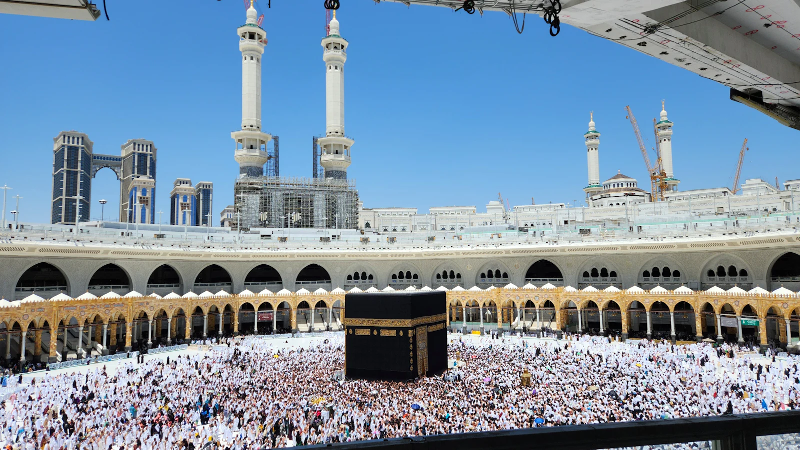 Pilgrims surround the Kaaba at Masjid al-Haram, Makkah