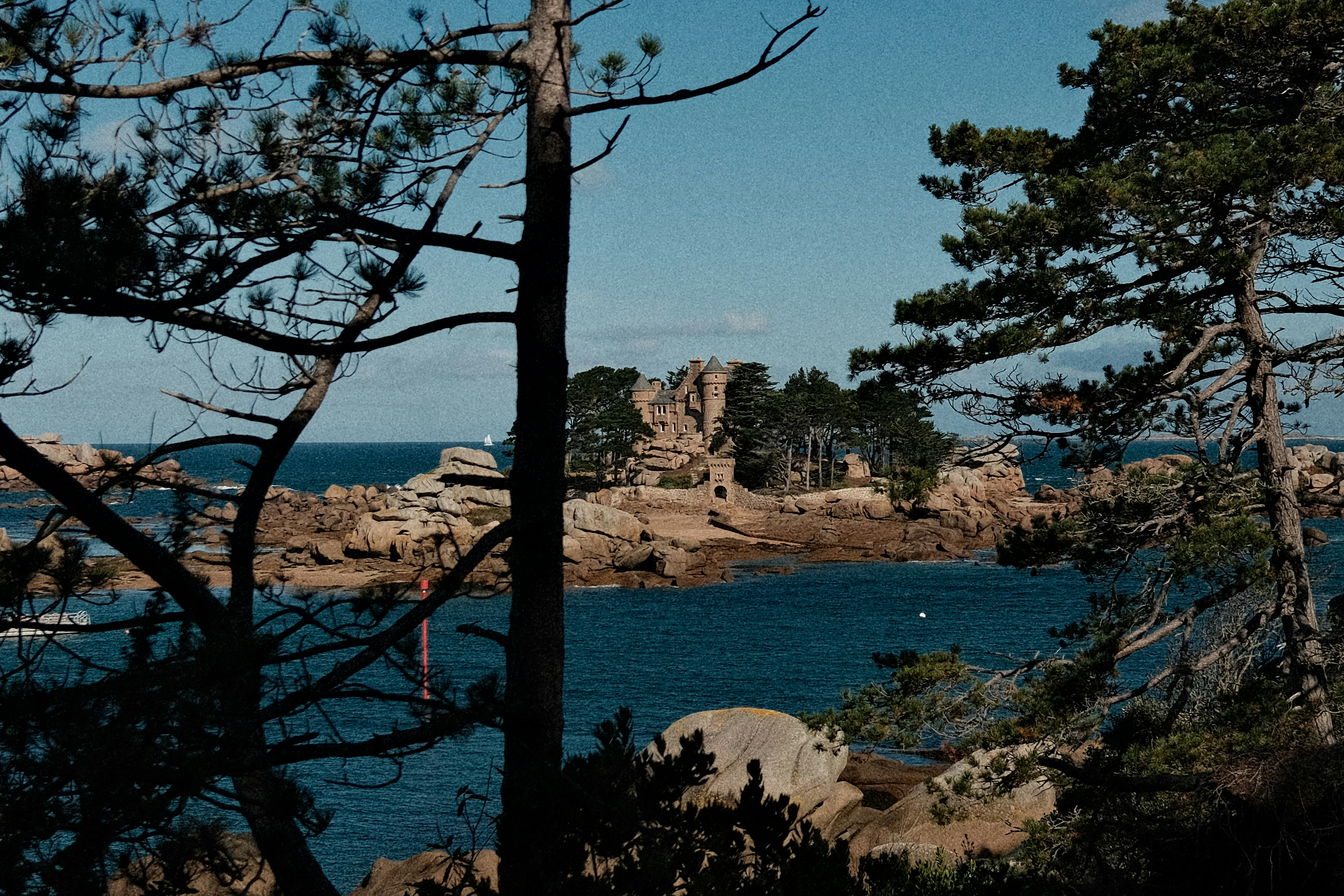 Photo by valentinlacoste