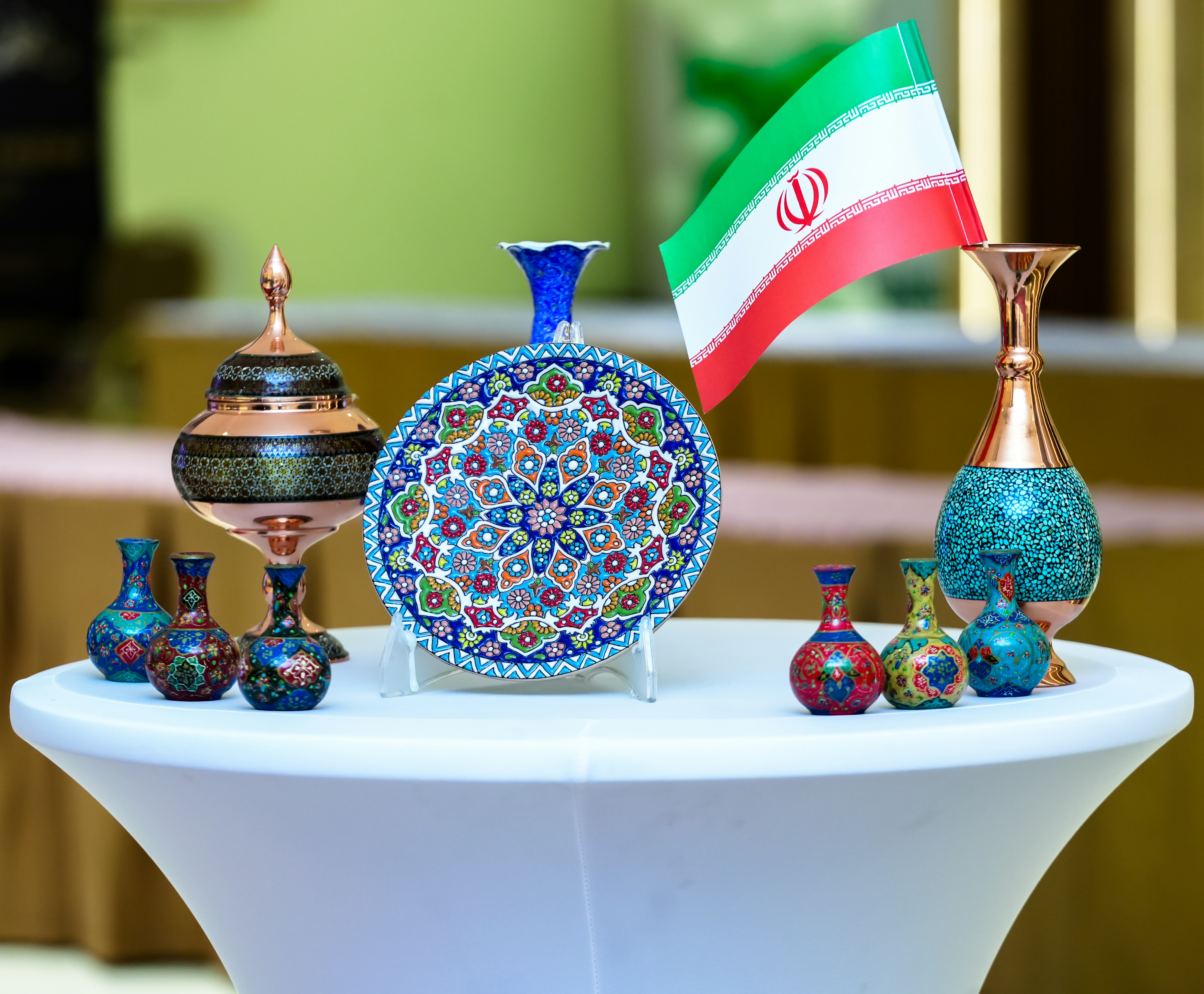 Decorative vases and bowls with iranian flag