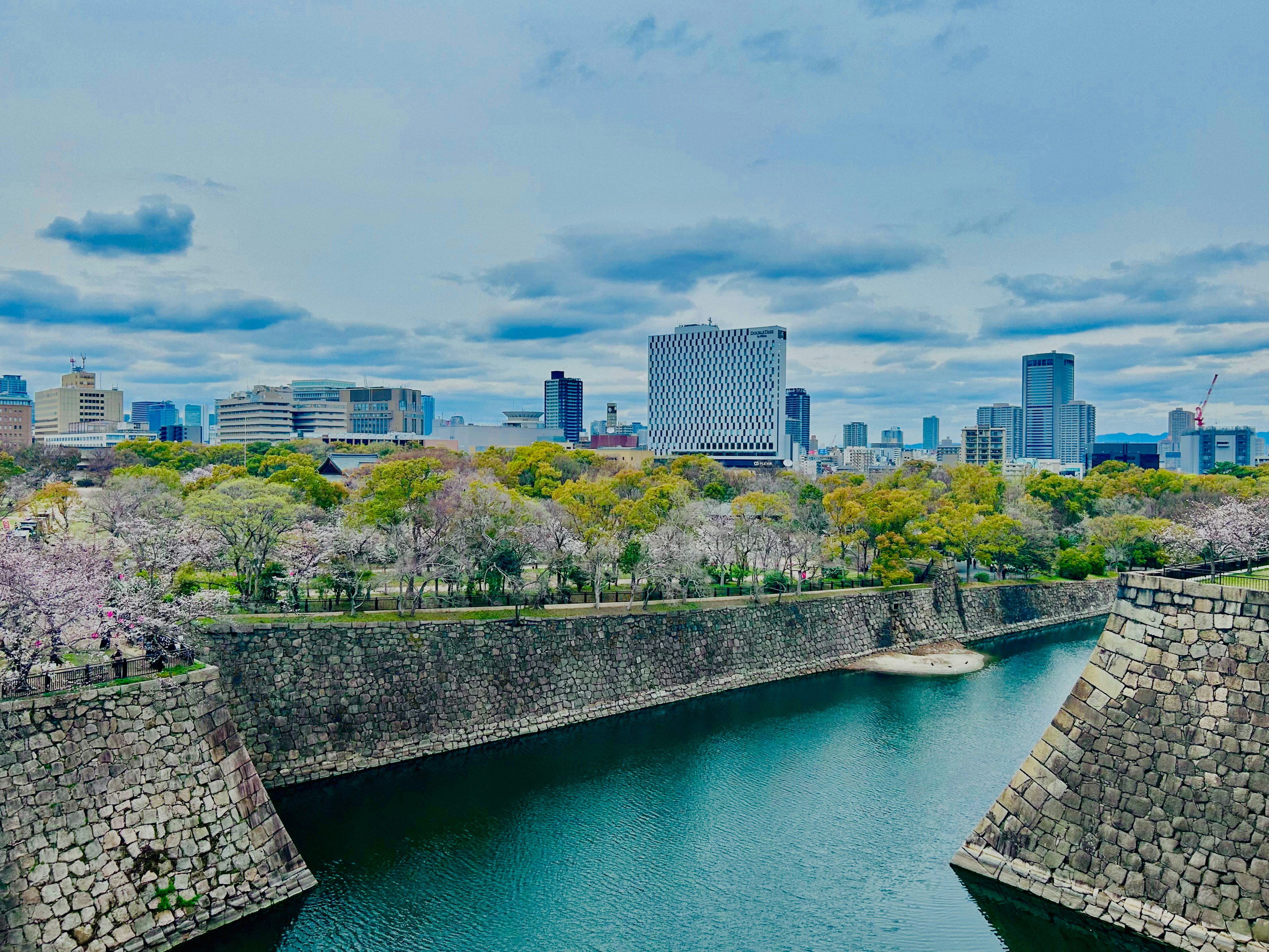 Photo by maxsiyuanma