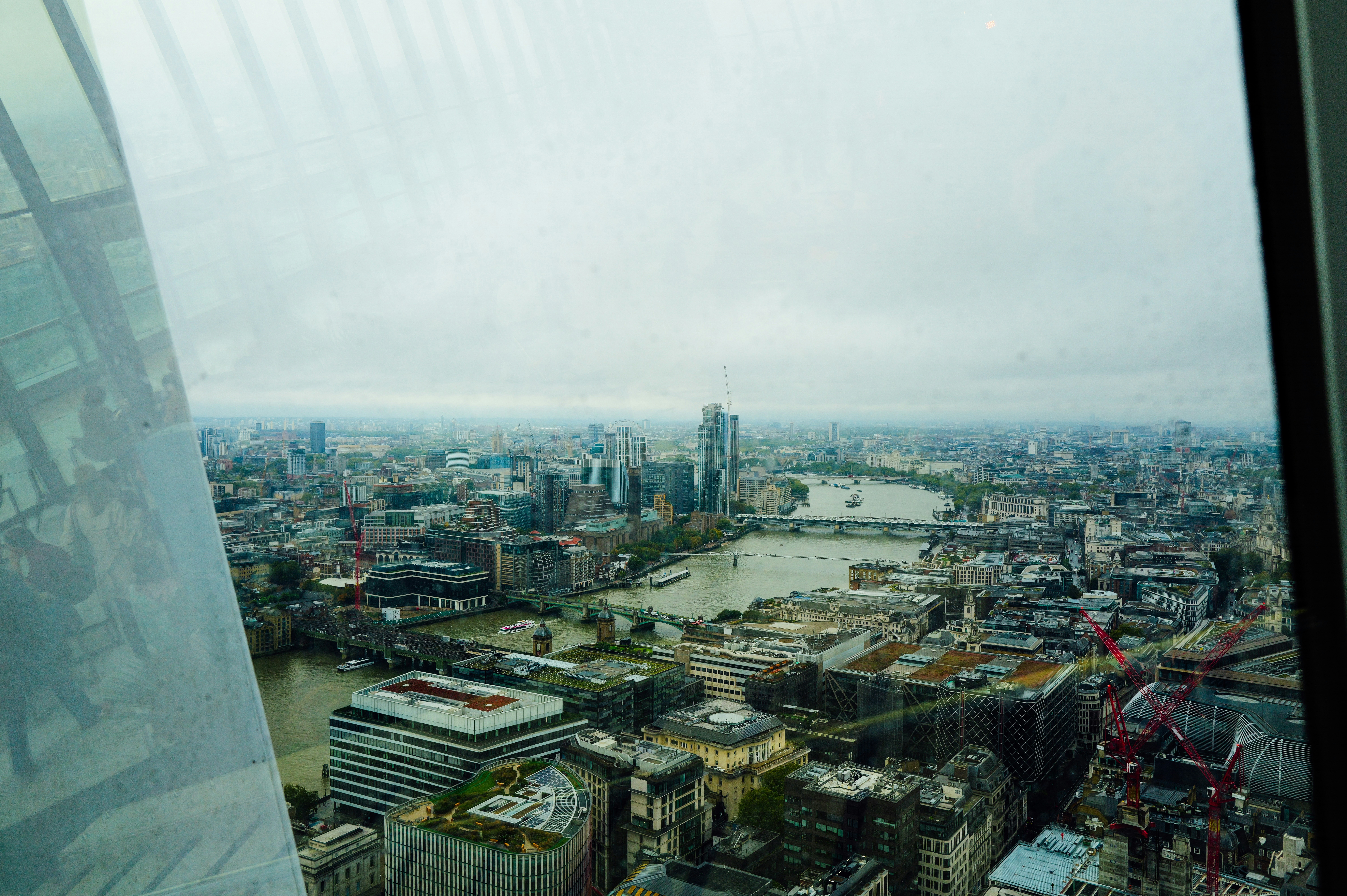 Photo by adrienolichon