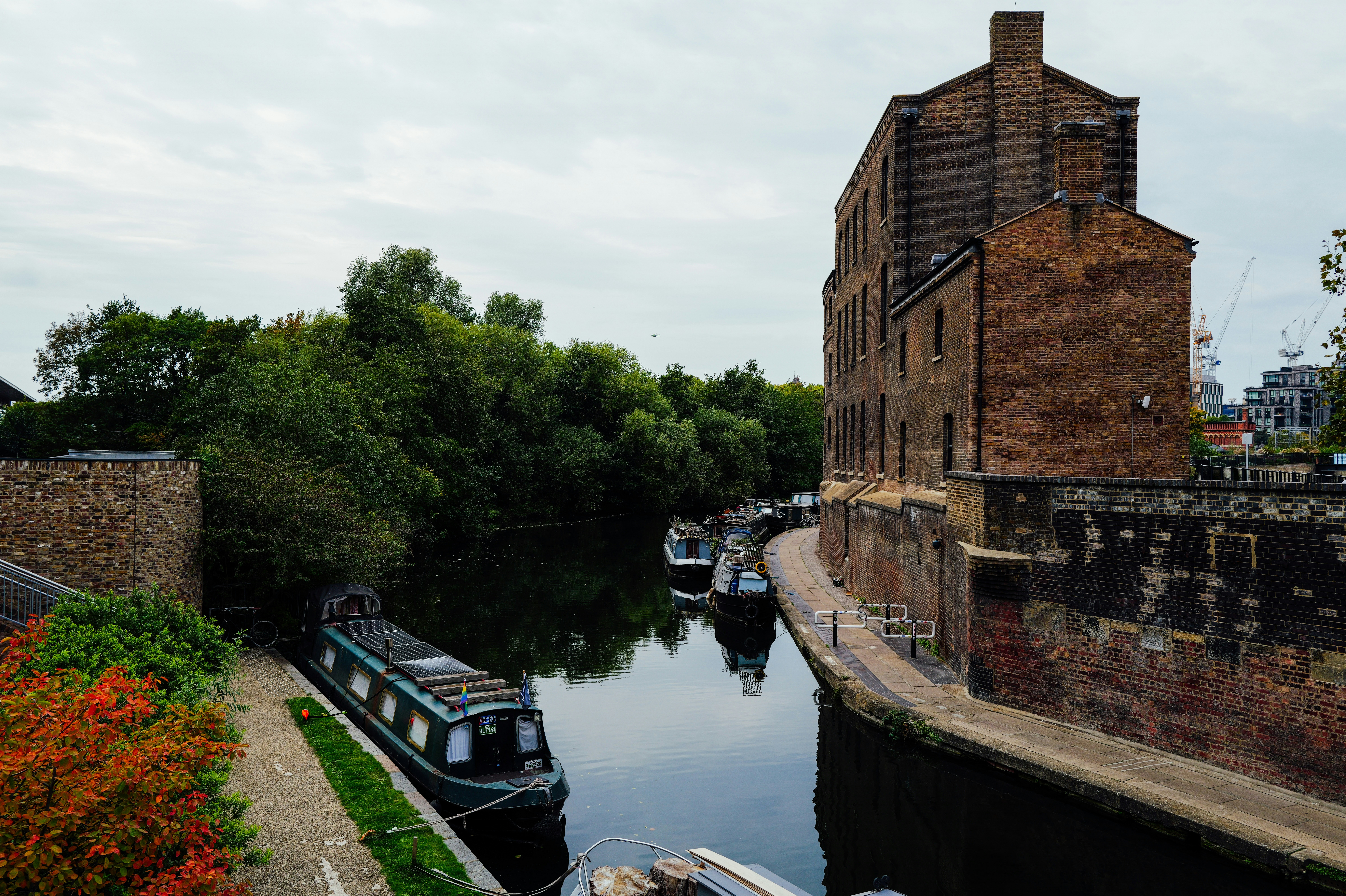 Photo by adrienolichon