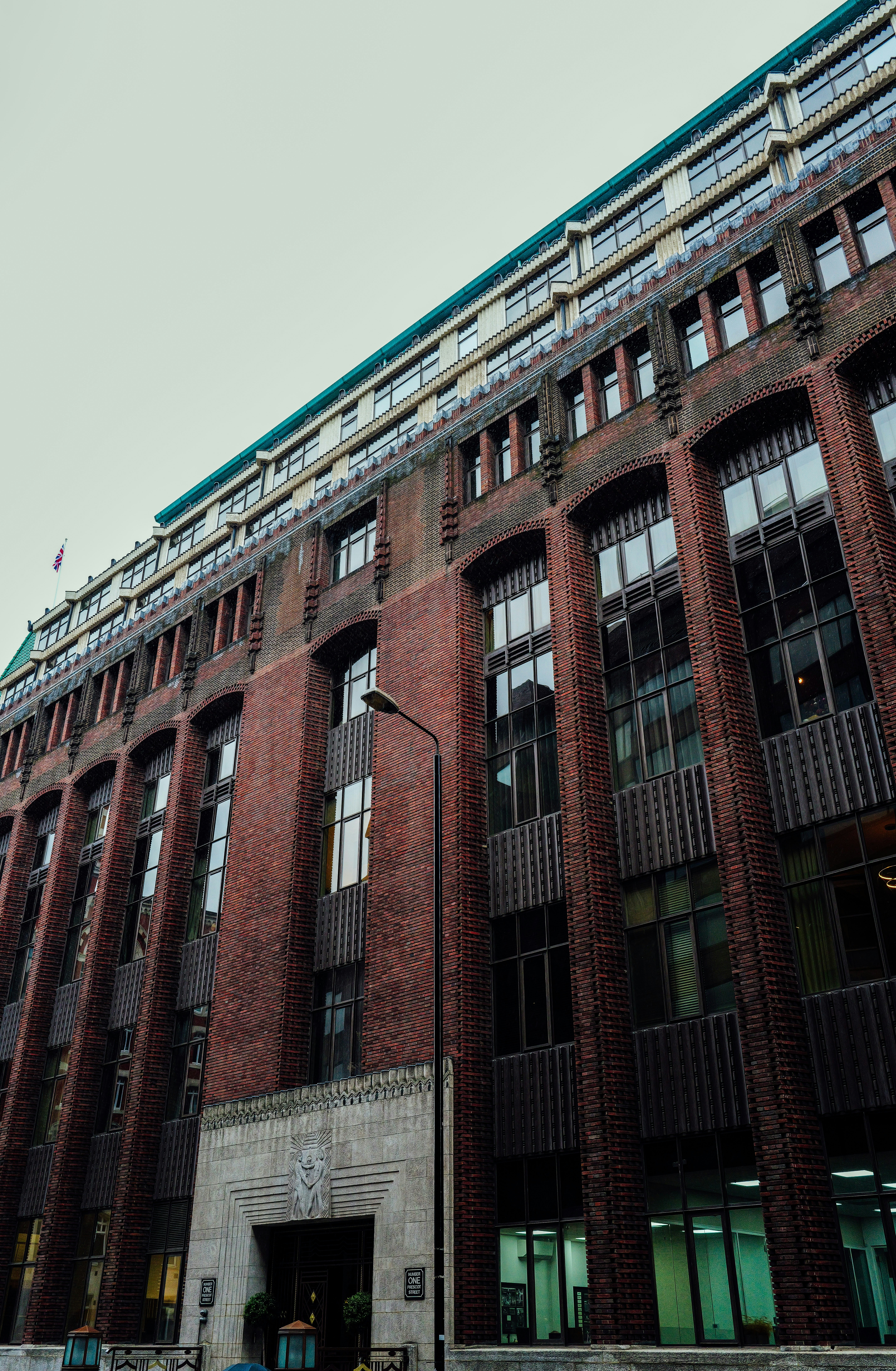 Photo by adrienolichon