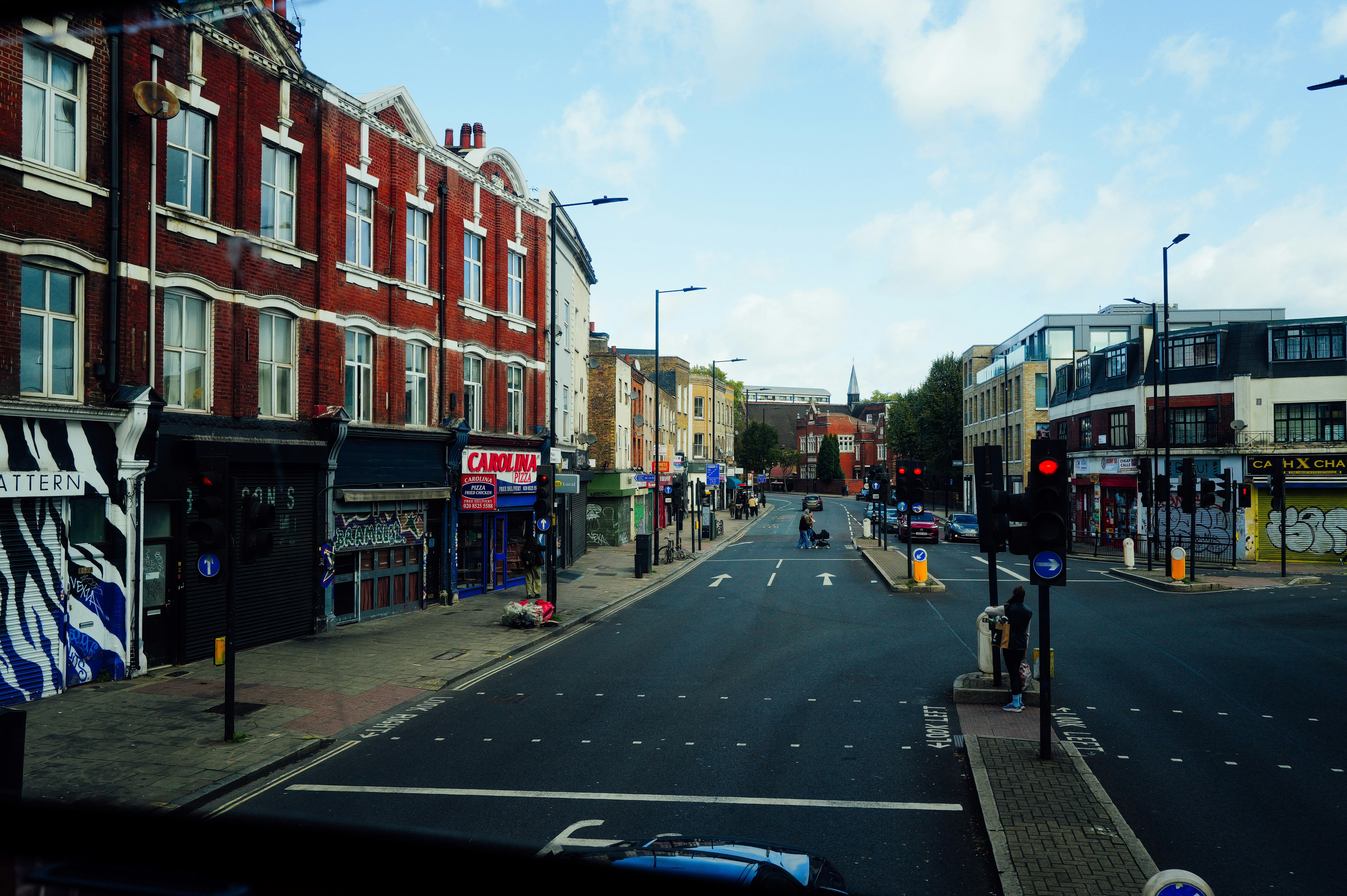 Photo by adrienolichon