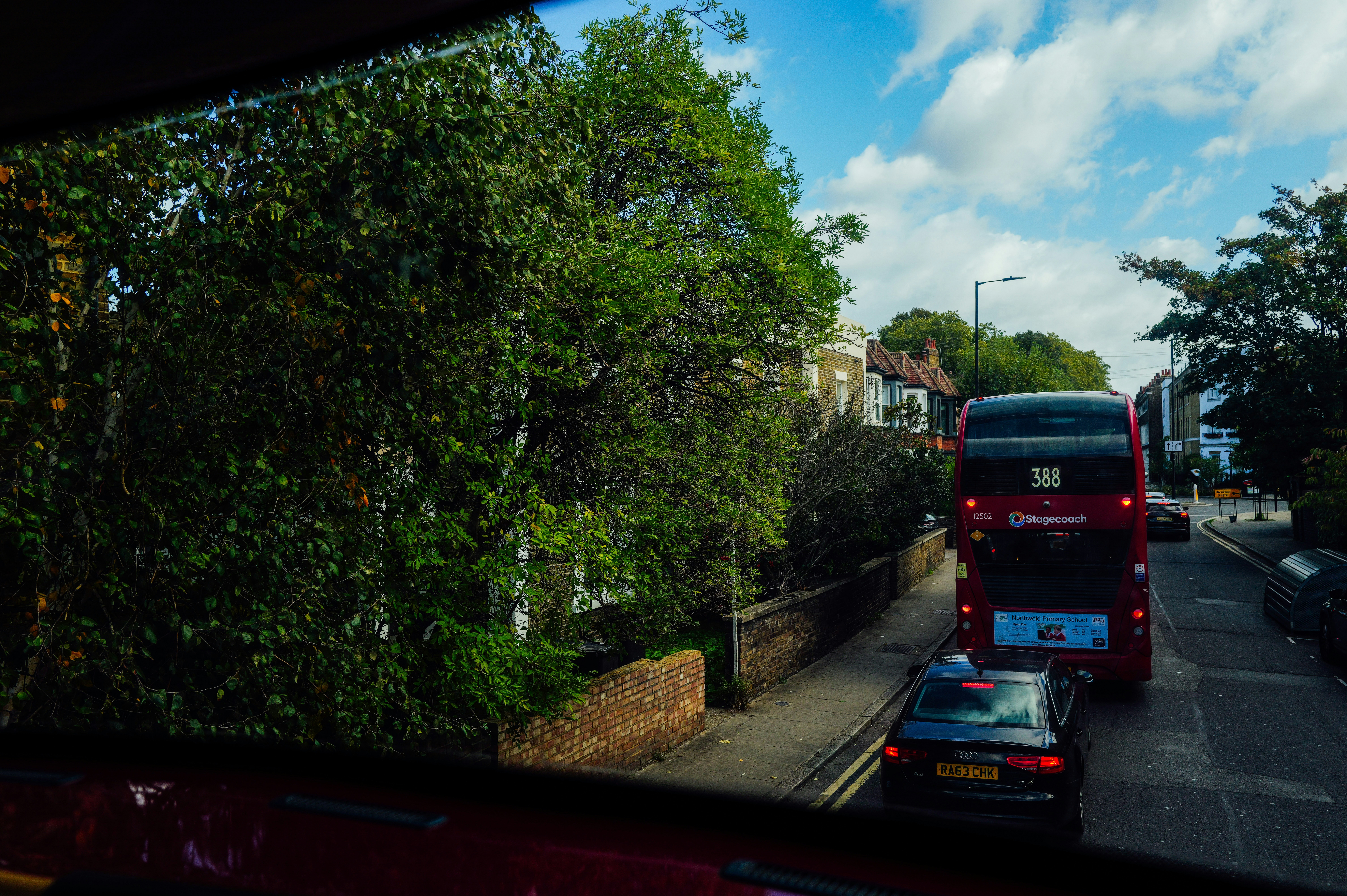 Photo by adrienolichon