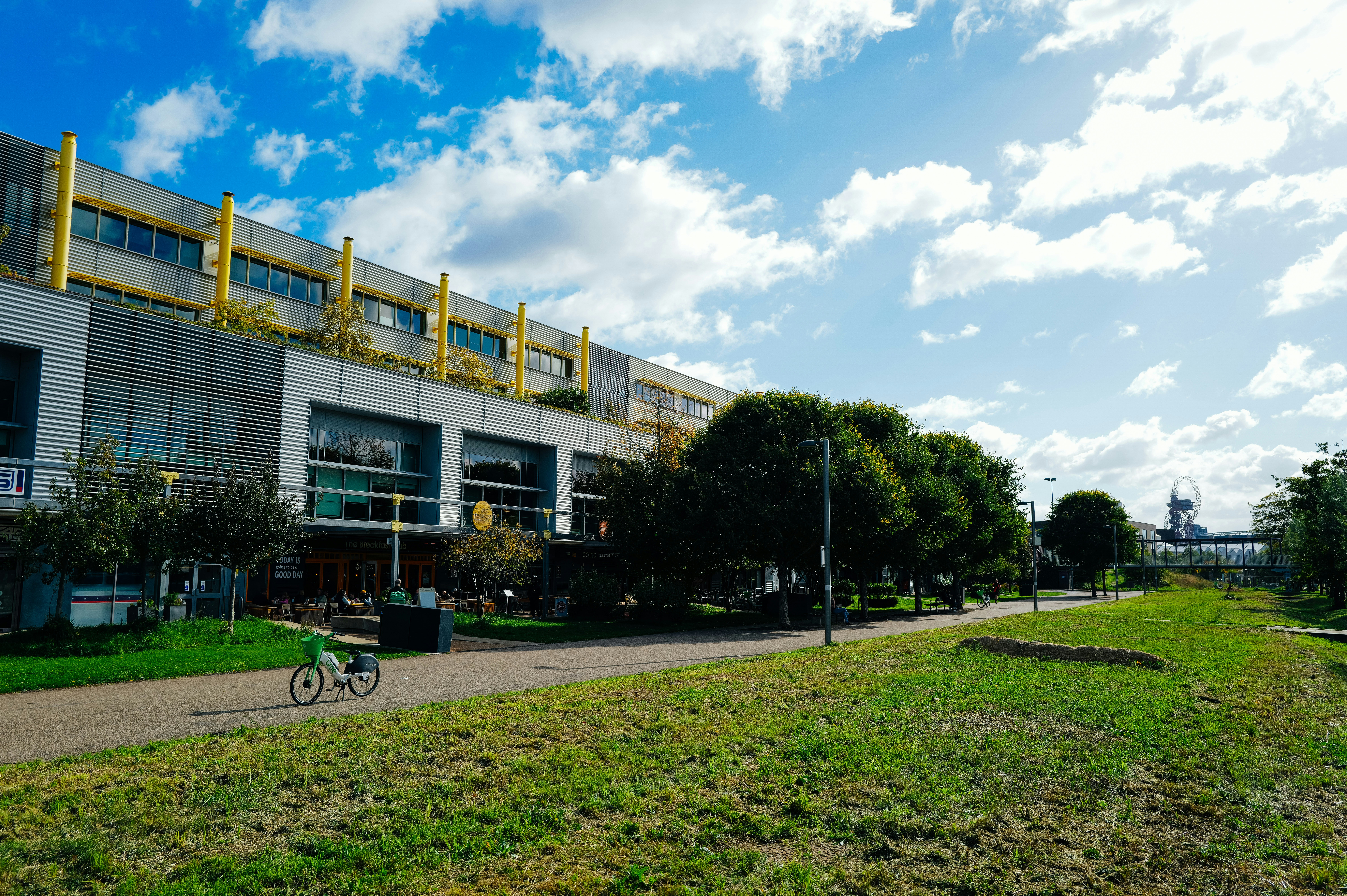 Photo by adrienolichon