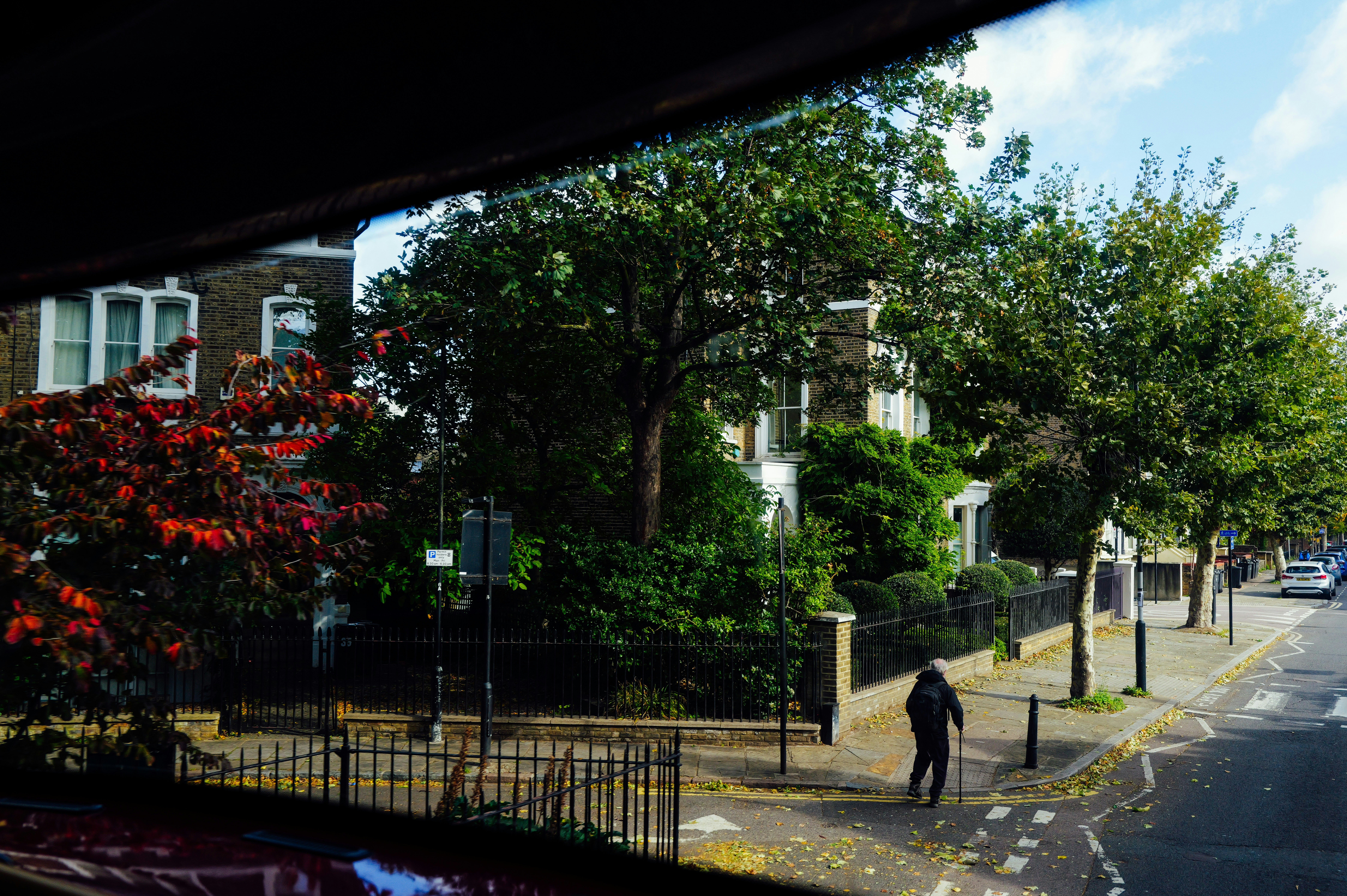 Photo by adrienolichon