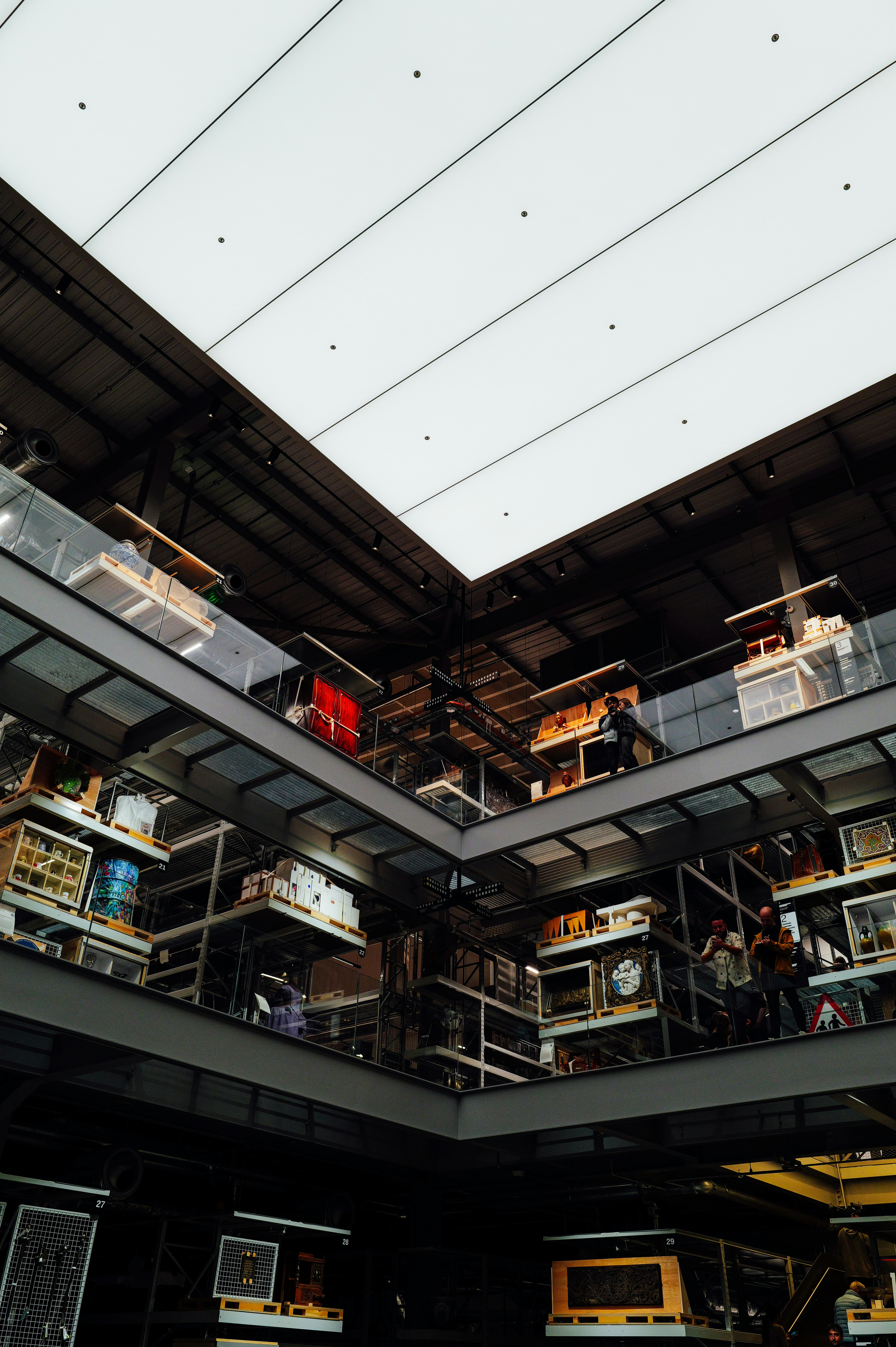 Photo by adrienolichon