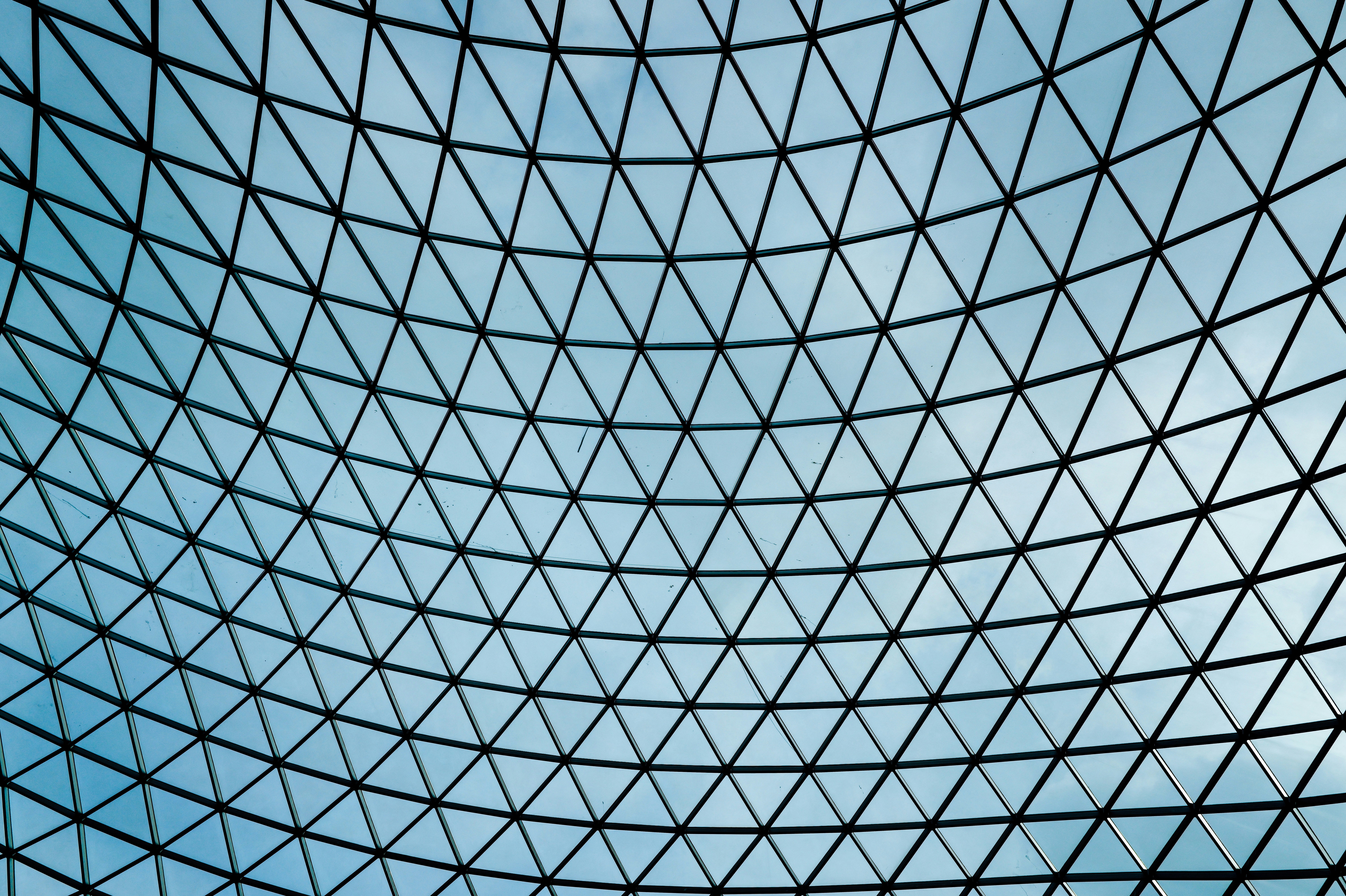 Photo by adrienolichon