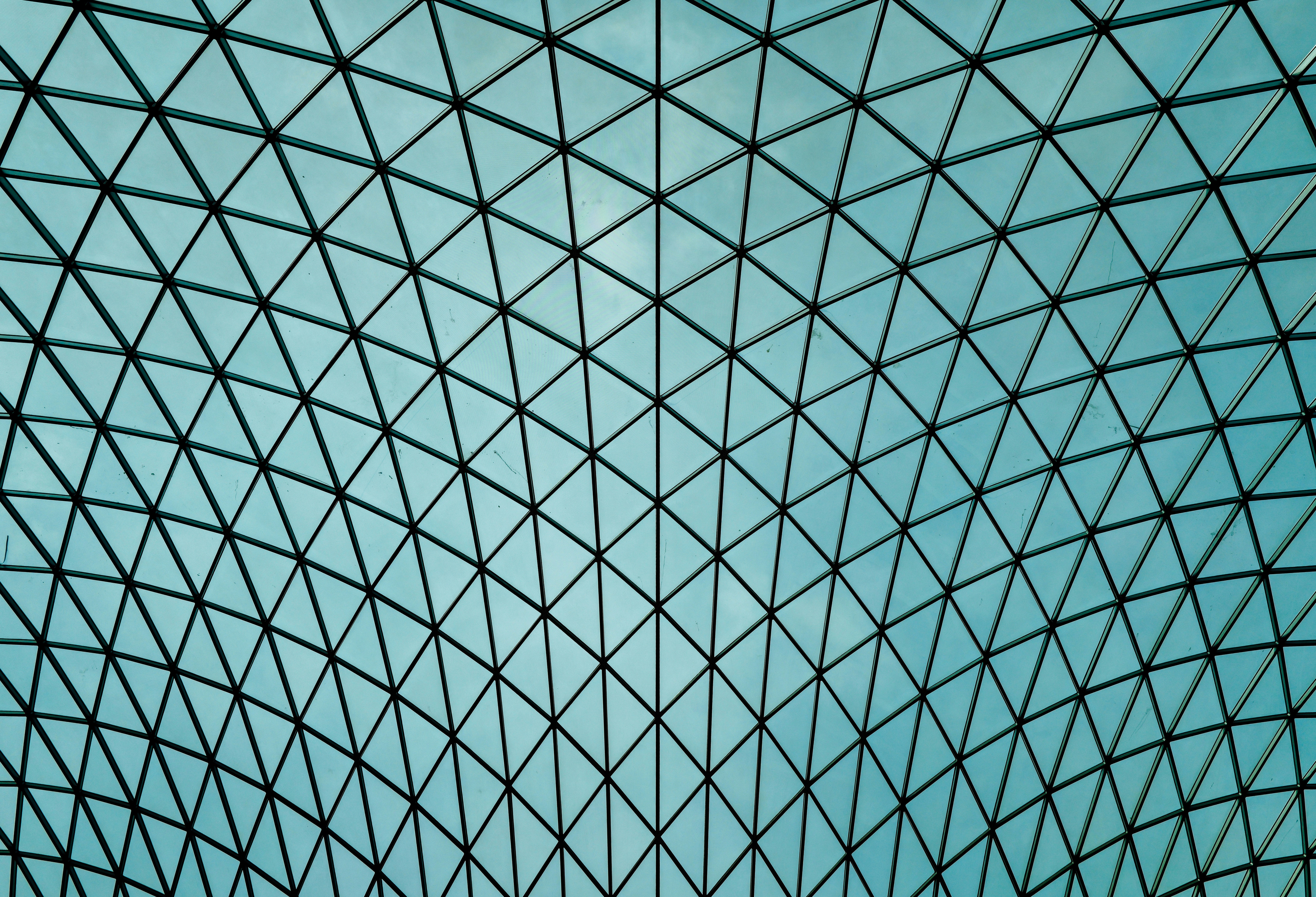 Photo by adrienolichon