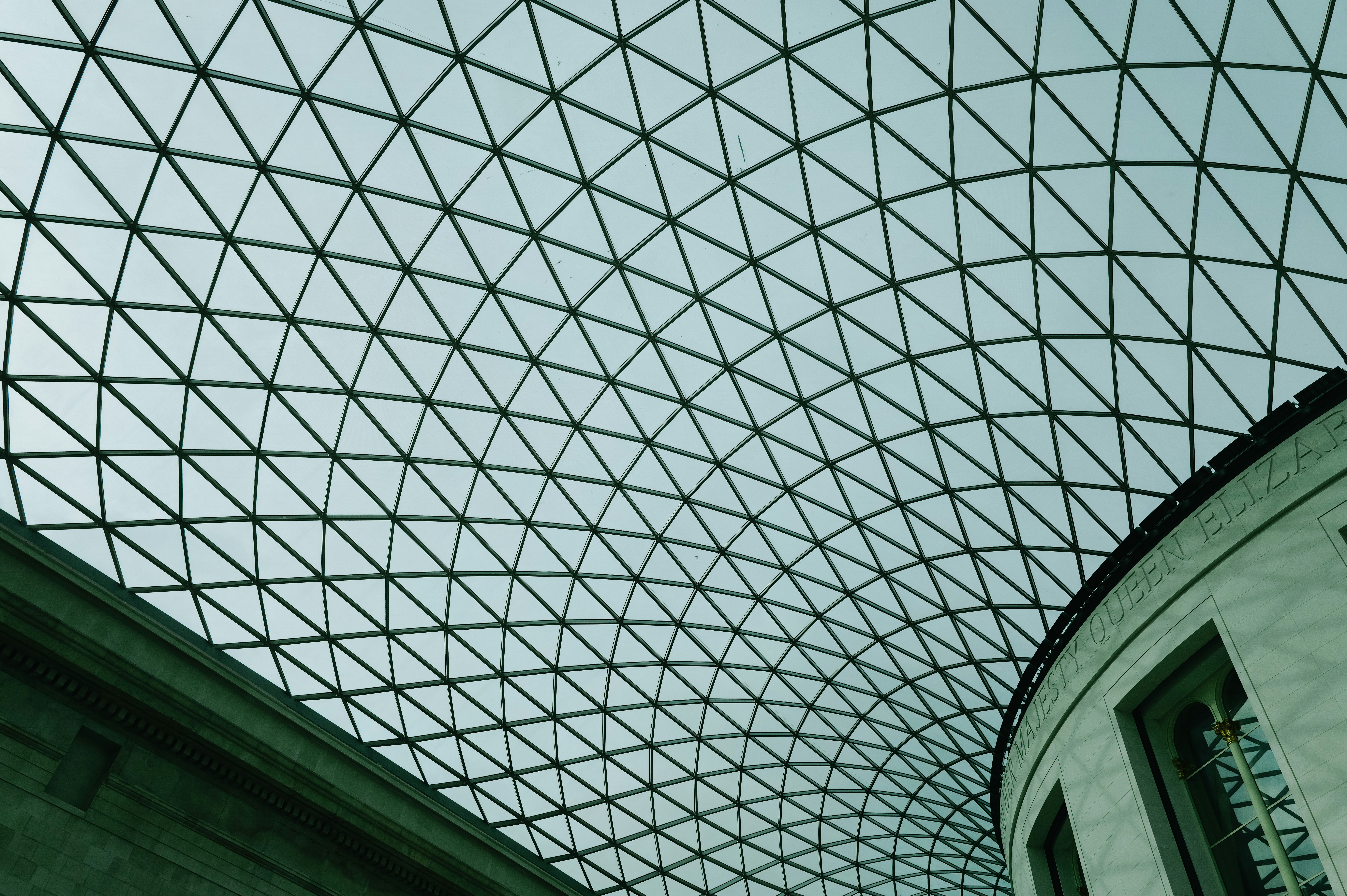 Photo by adrienolichon