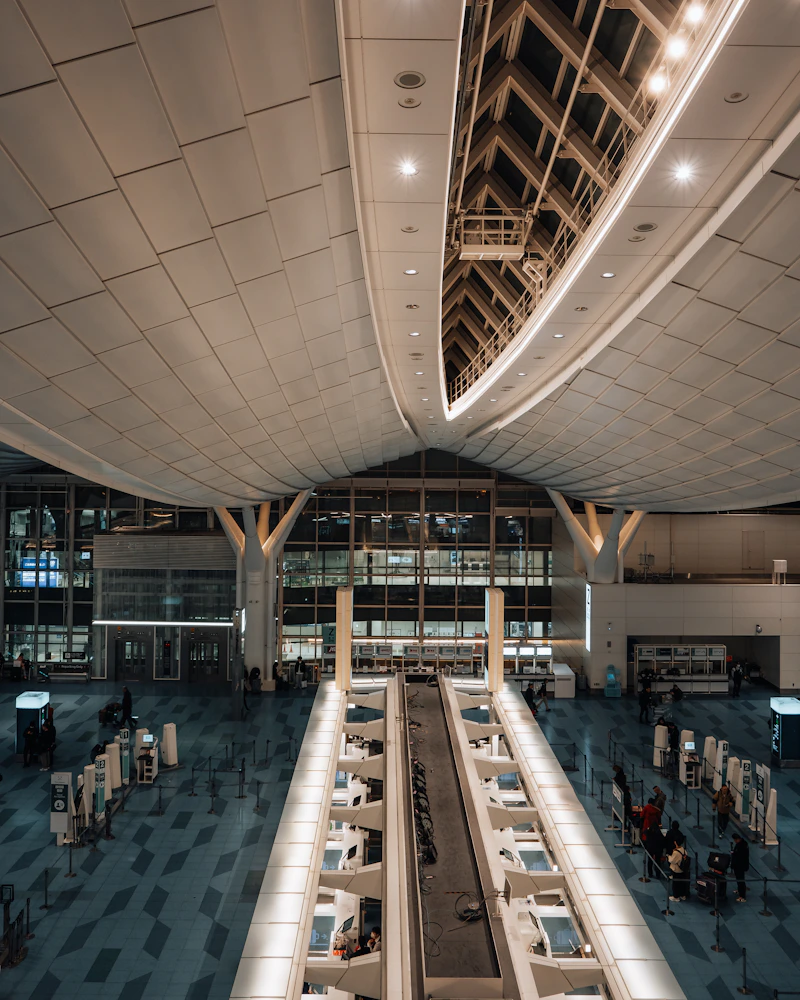 Terminal aéroportuaire moderne – HOLM Travel Djibouti