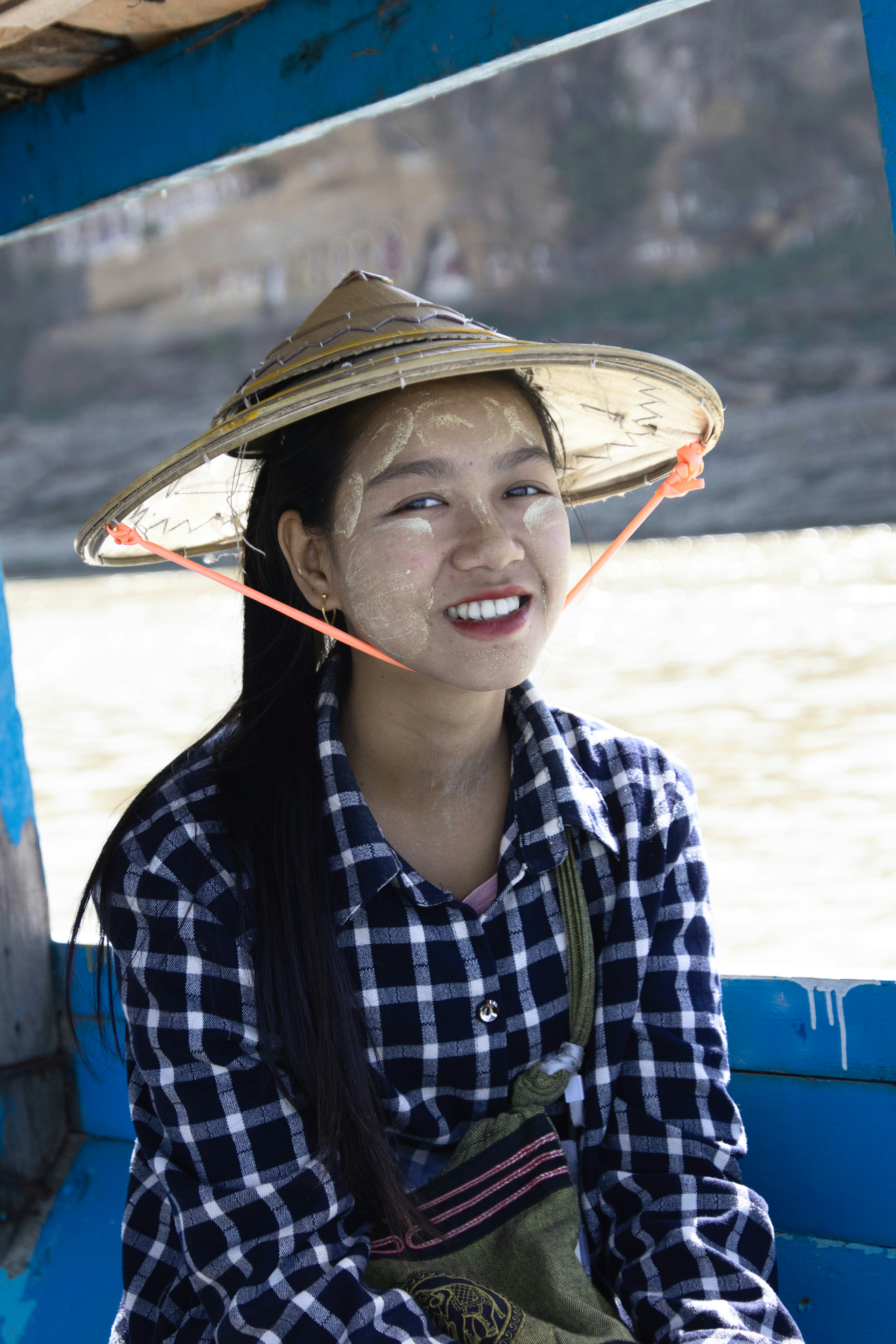 Jeune femme. Myanmar.
