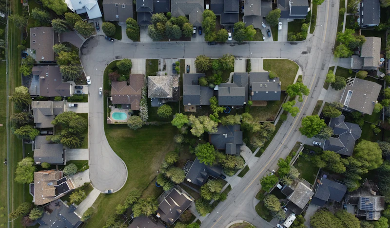Aerial view of a newly built suburban neighborhood