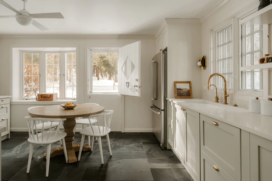 Bright kitchen interior inspiration for Hyderabad interior designers