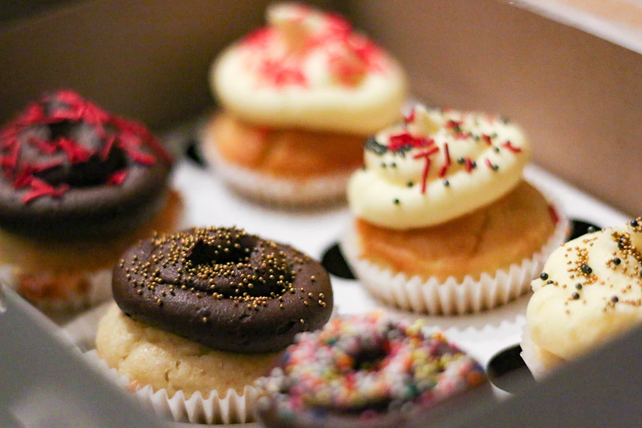 Vanilla Cupcakes – Box of 4