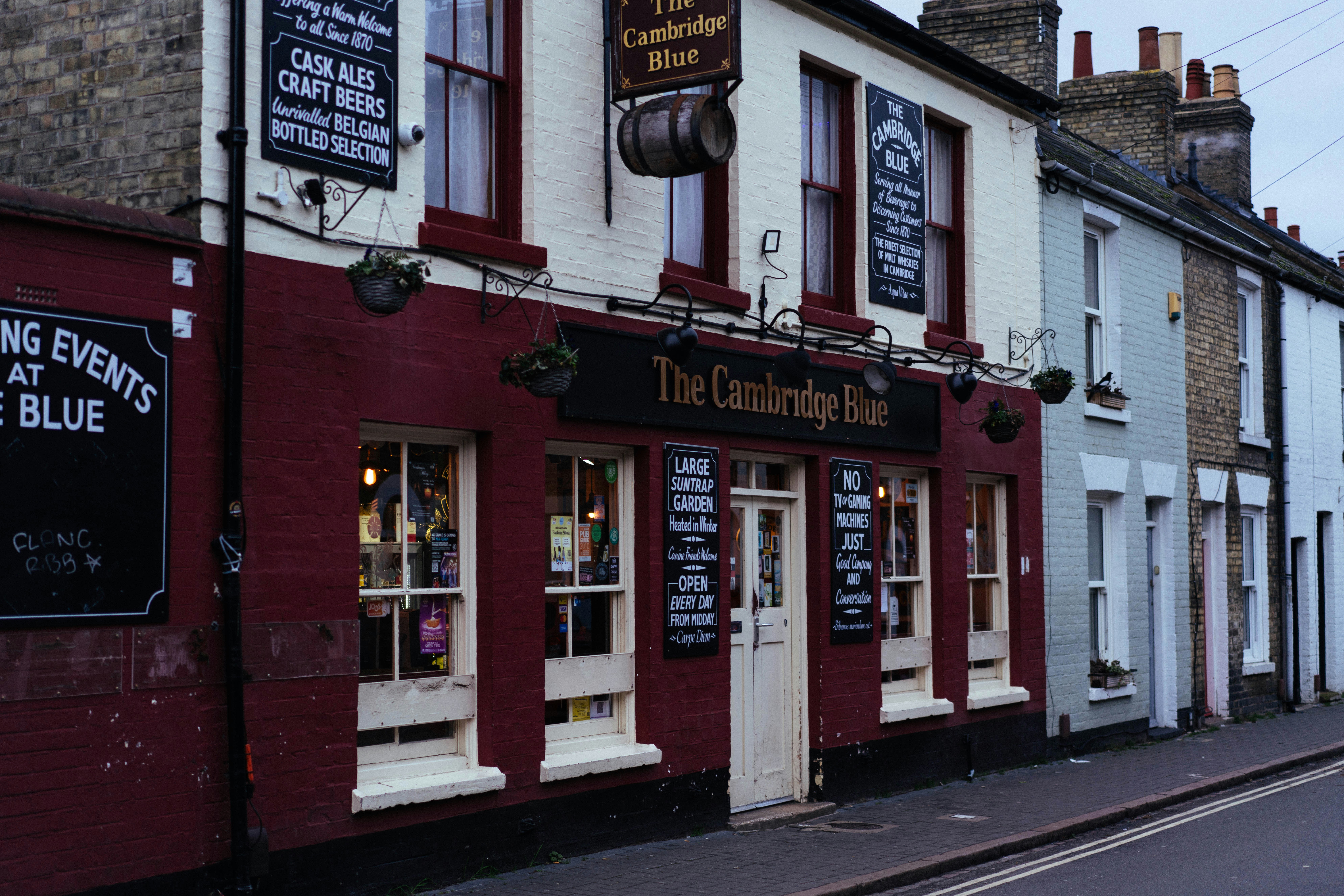 Photo by philhearing