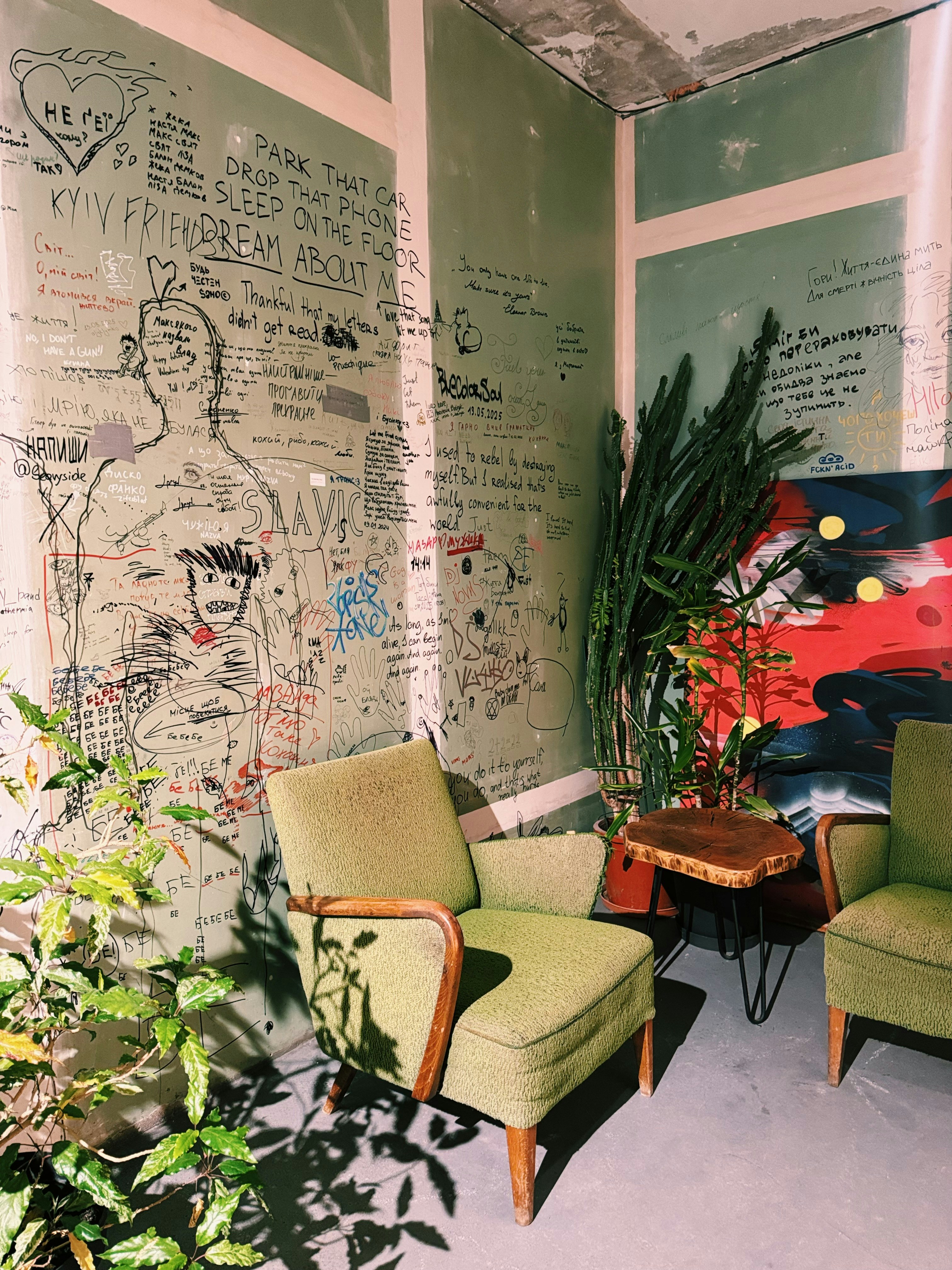 bohemian studio apartment, wallpaper, Eclectic Studio Apartment Layout Ideas 2