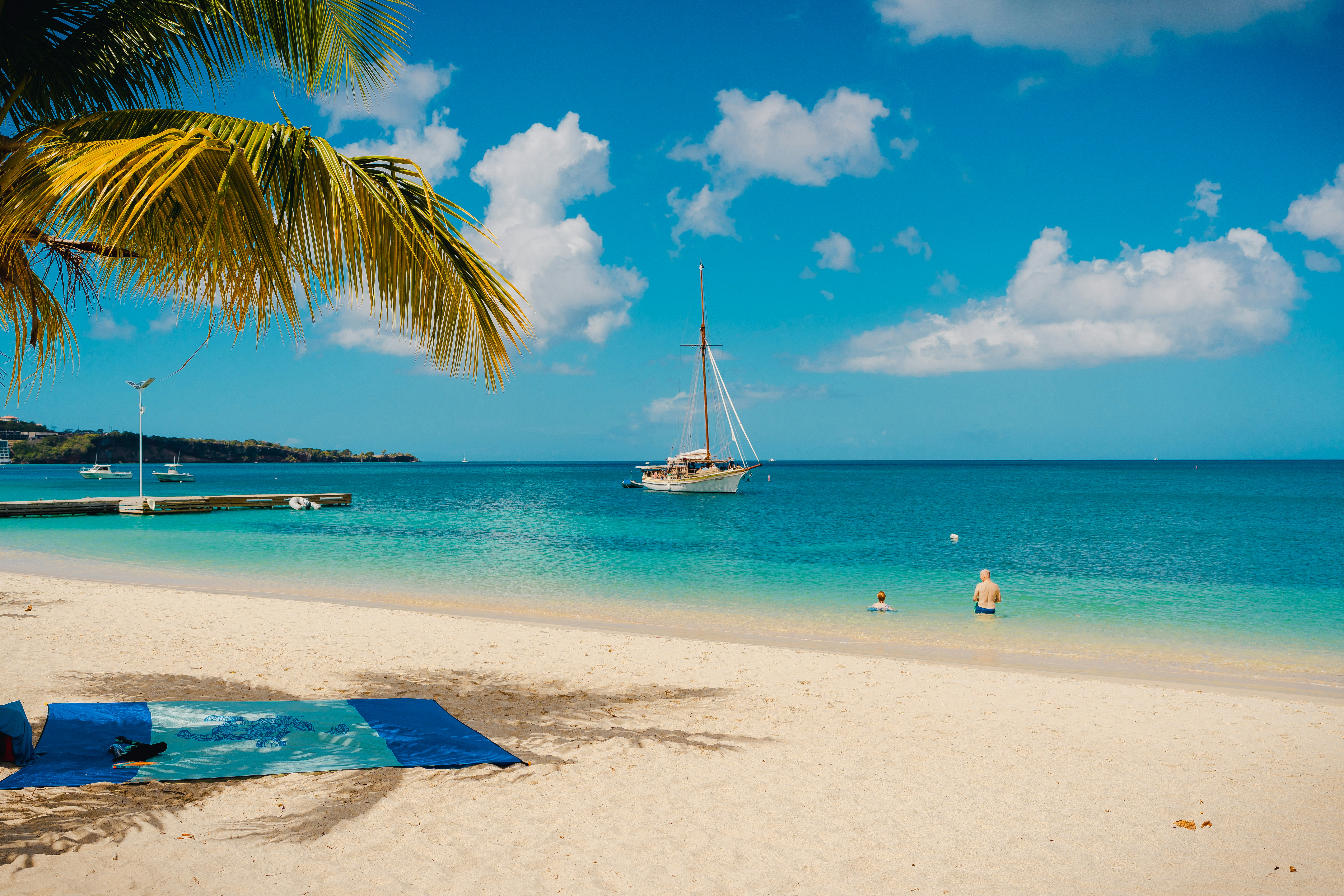 Stay online in the Grenada with a prepaid eSIM from eSIMlii. Instant activation, no roaming charges, and reliable coverage.