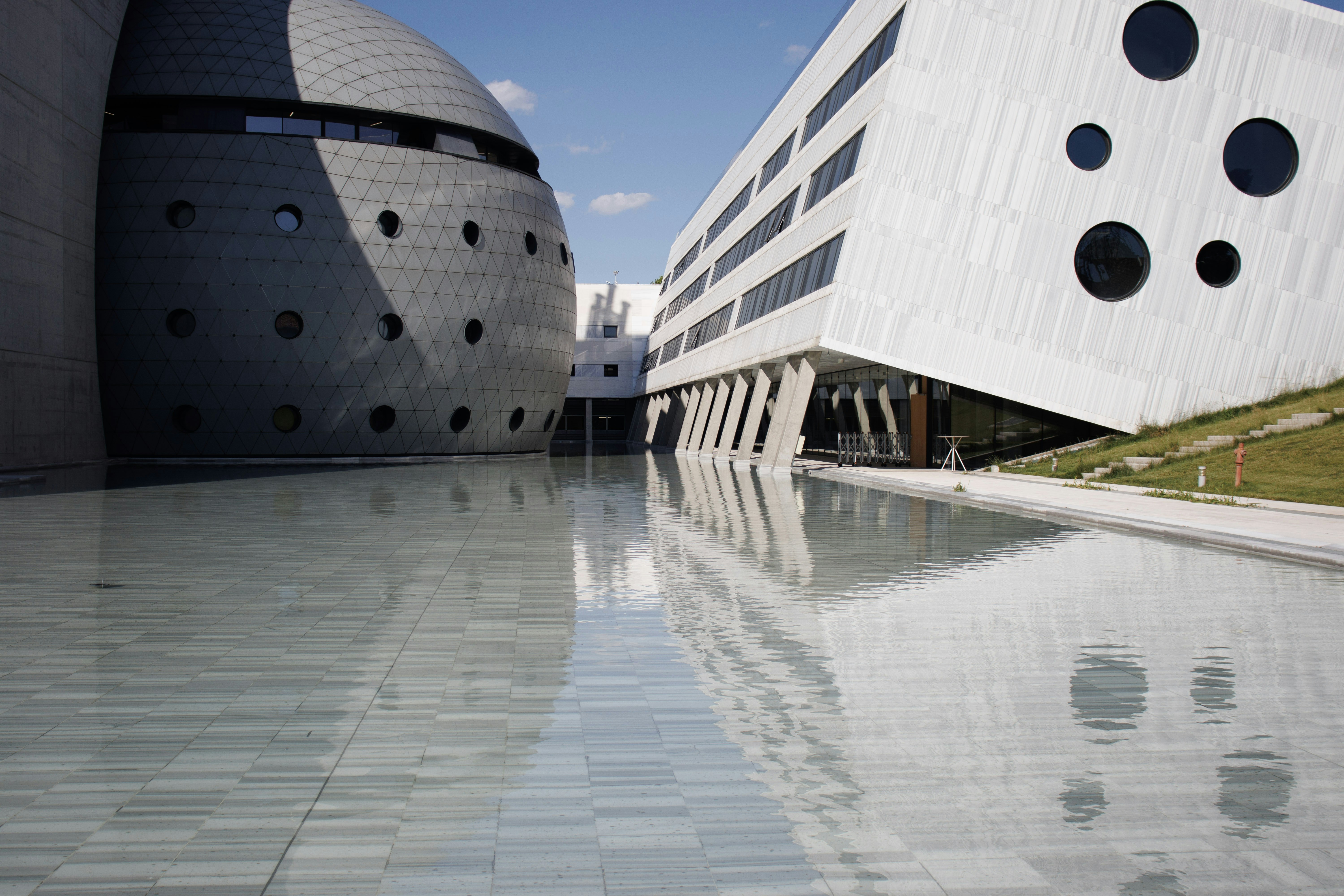 Photo by mustafayigitt