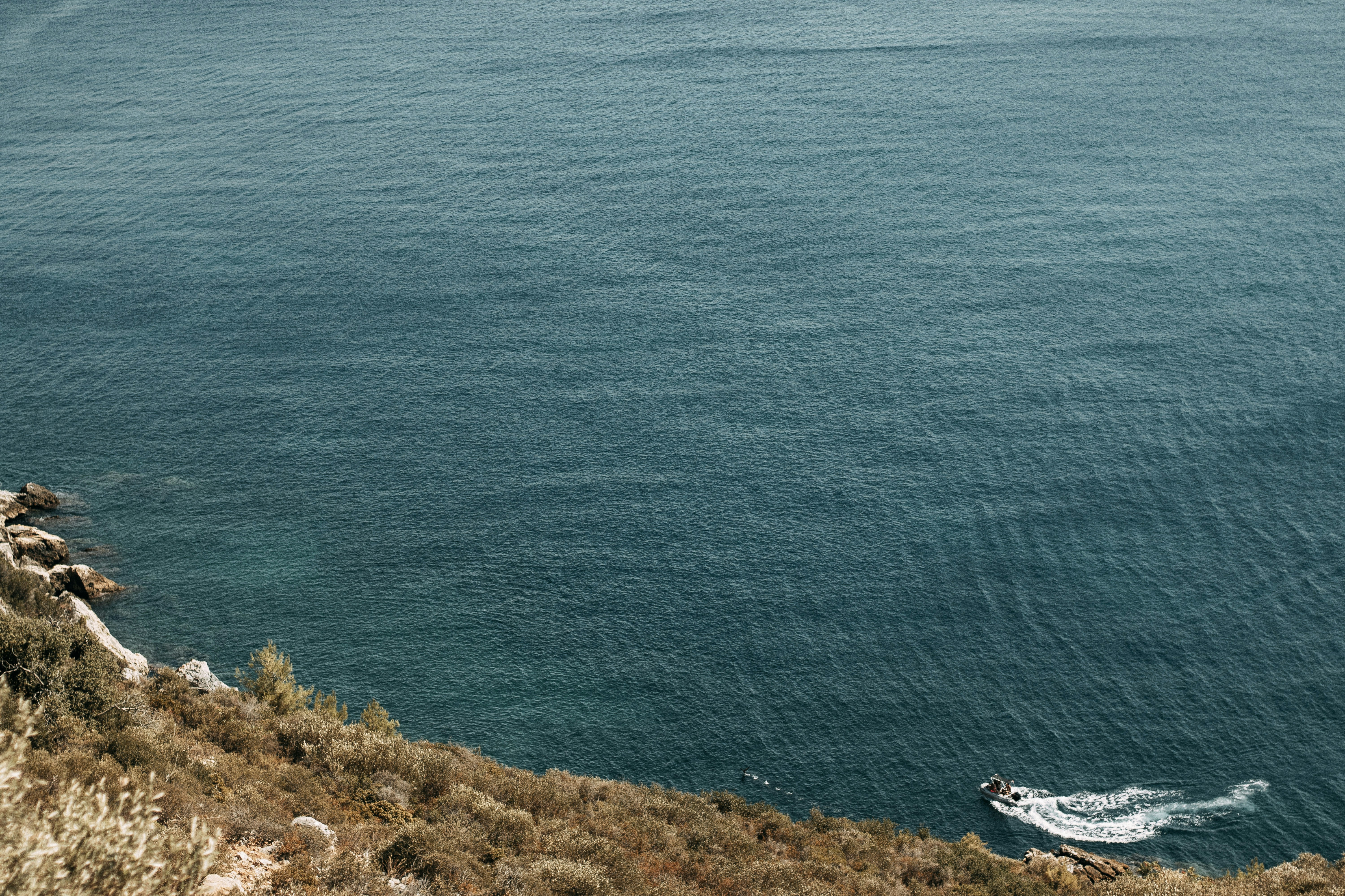 Photo by mustafayigitt