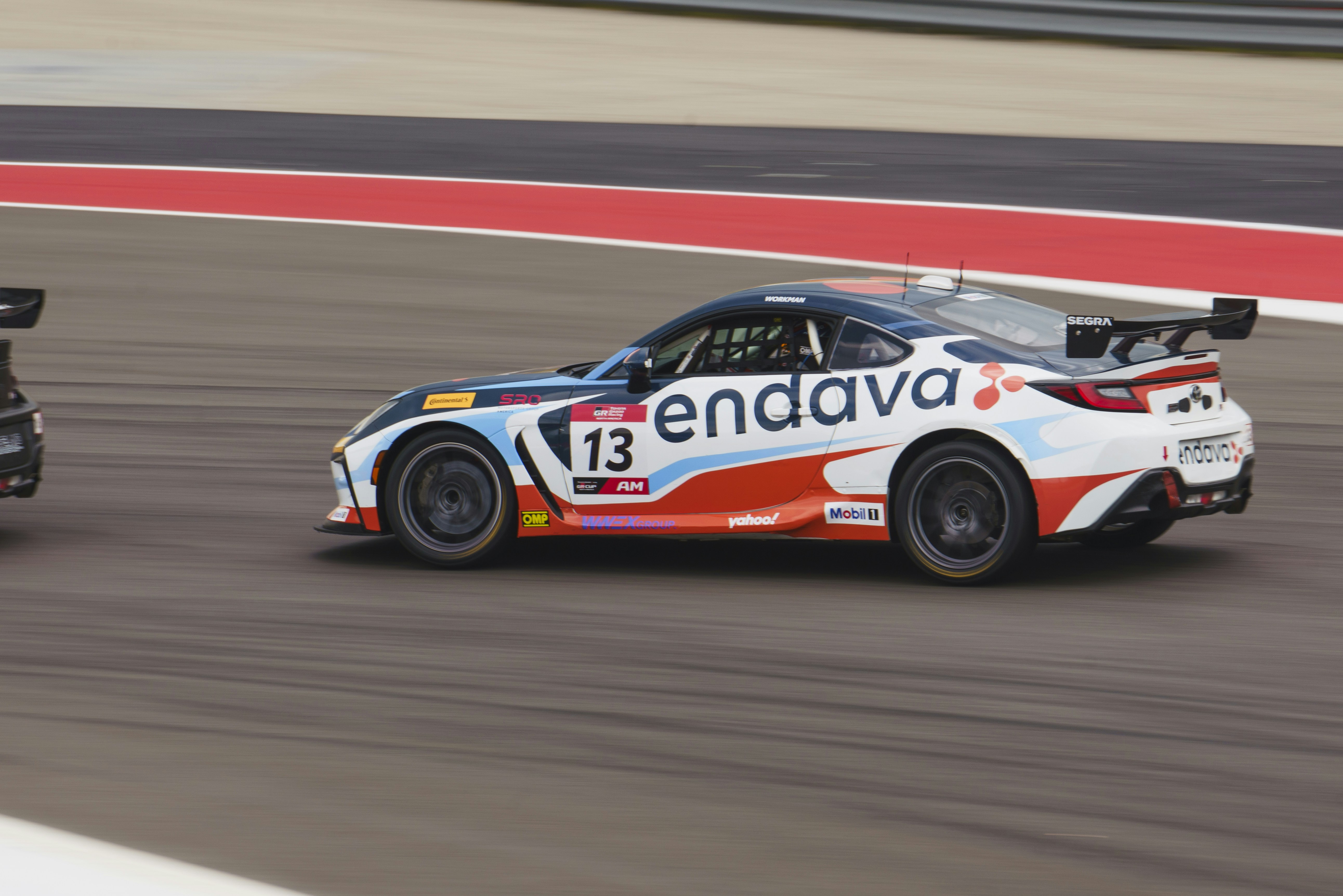 Yahoo CEO Highlights AI's Threat to Web Traffic