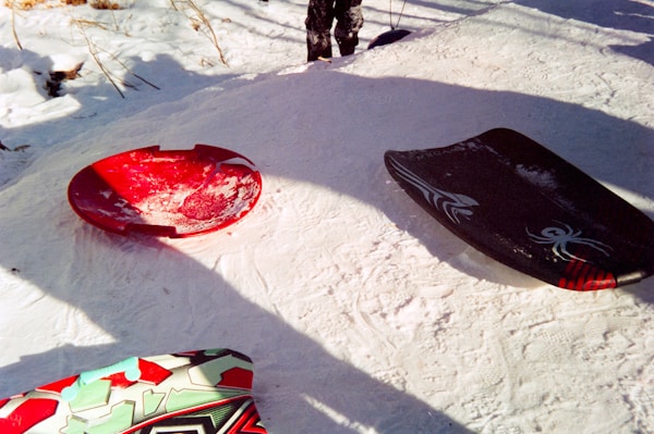 Freestyle vs Freeride Snowboards: Which Shape Is Right for You?