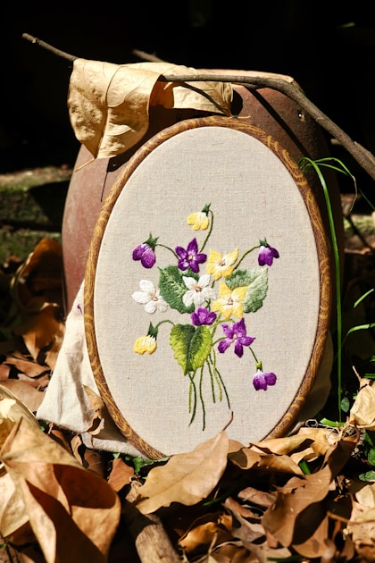 Botanische stickerei blumen und blaetter sticken: helpful reference illustration