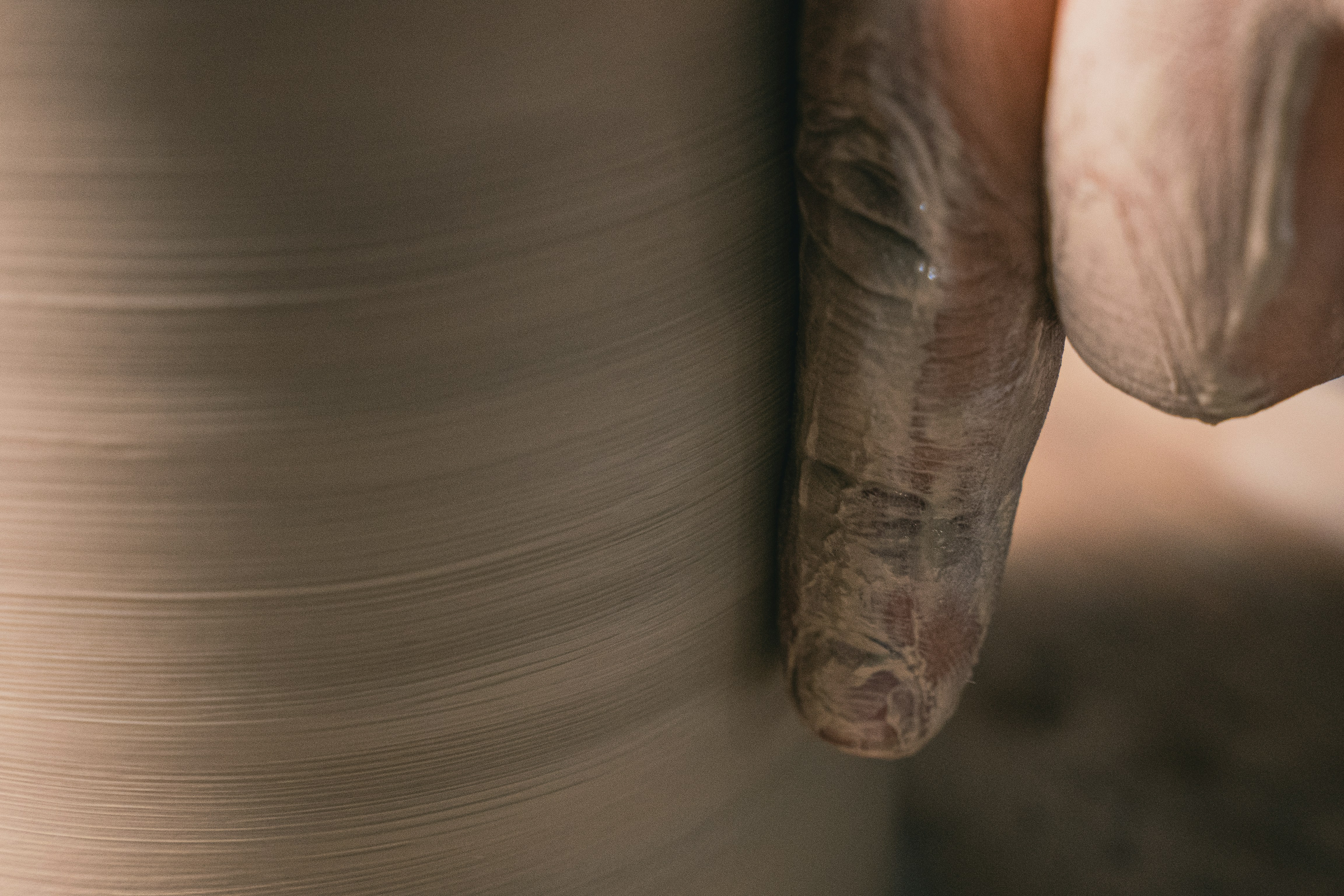 Préparer la terre : pétrissage à la spirale