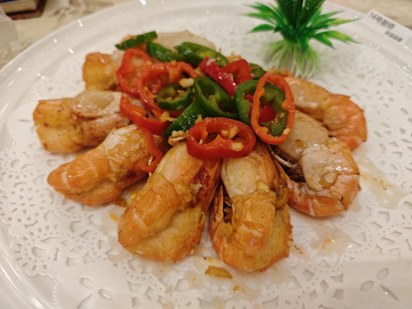Fish and shrimp platter