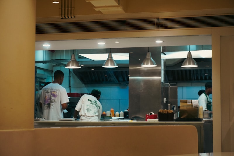 commercial-cloud-kitchen-operations