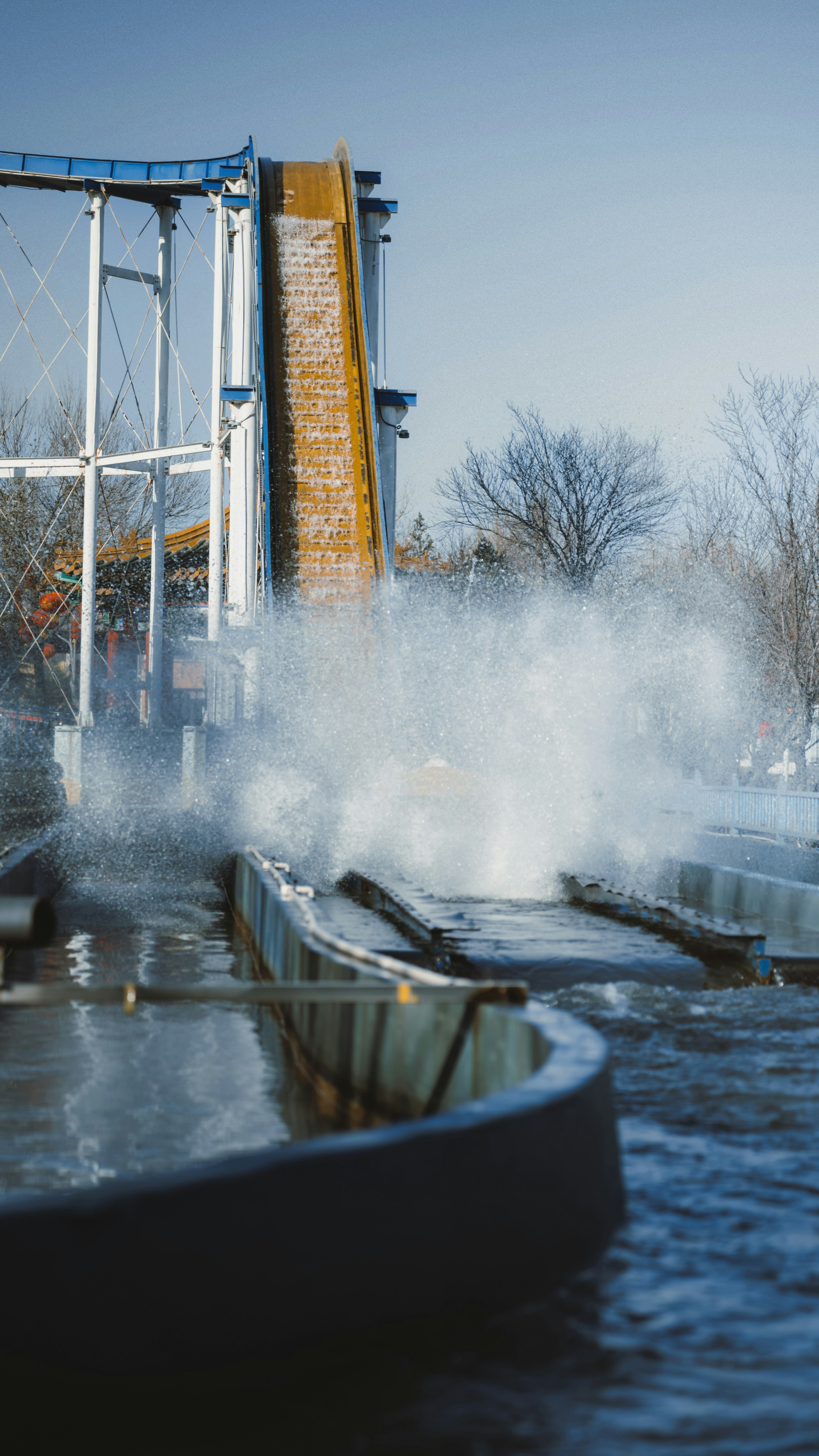 Log flume ride splashing water at amusement park photo – Free Summer ...