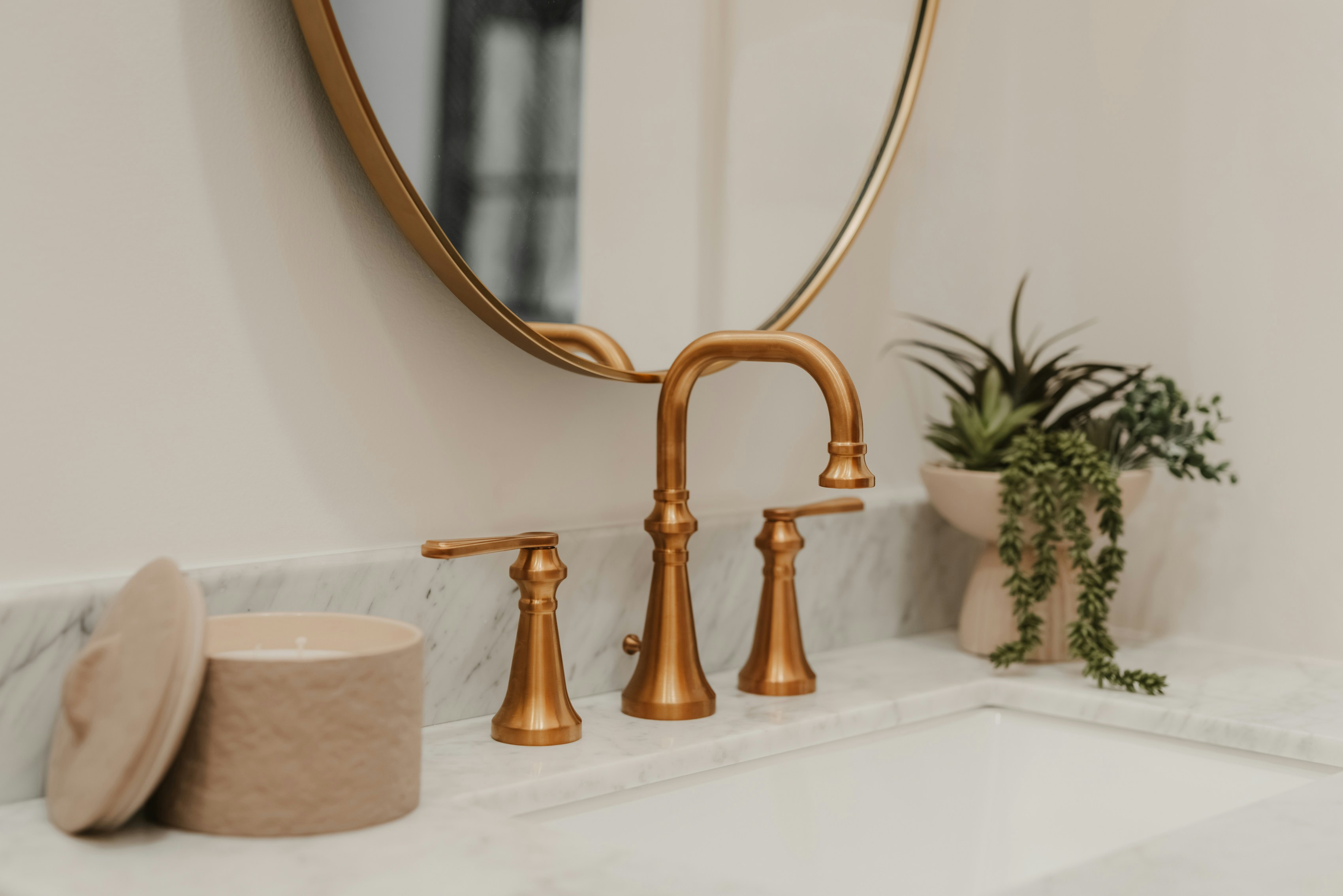 Choosing the Right Official Agent: Tips for SMBs