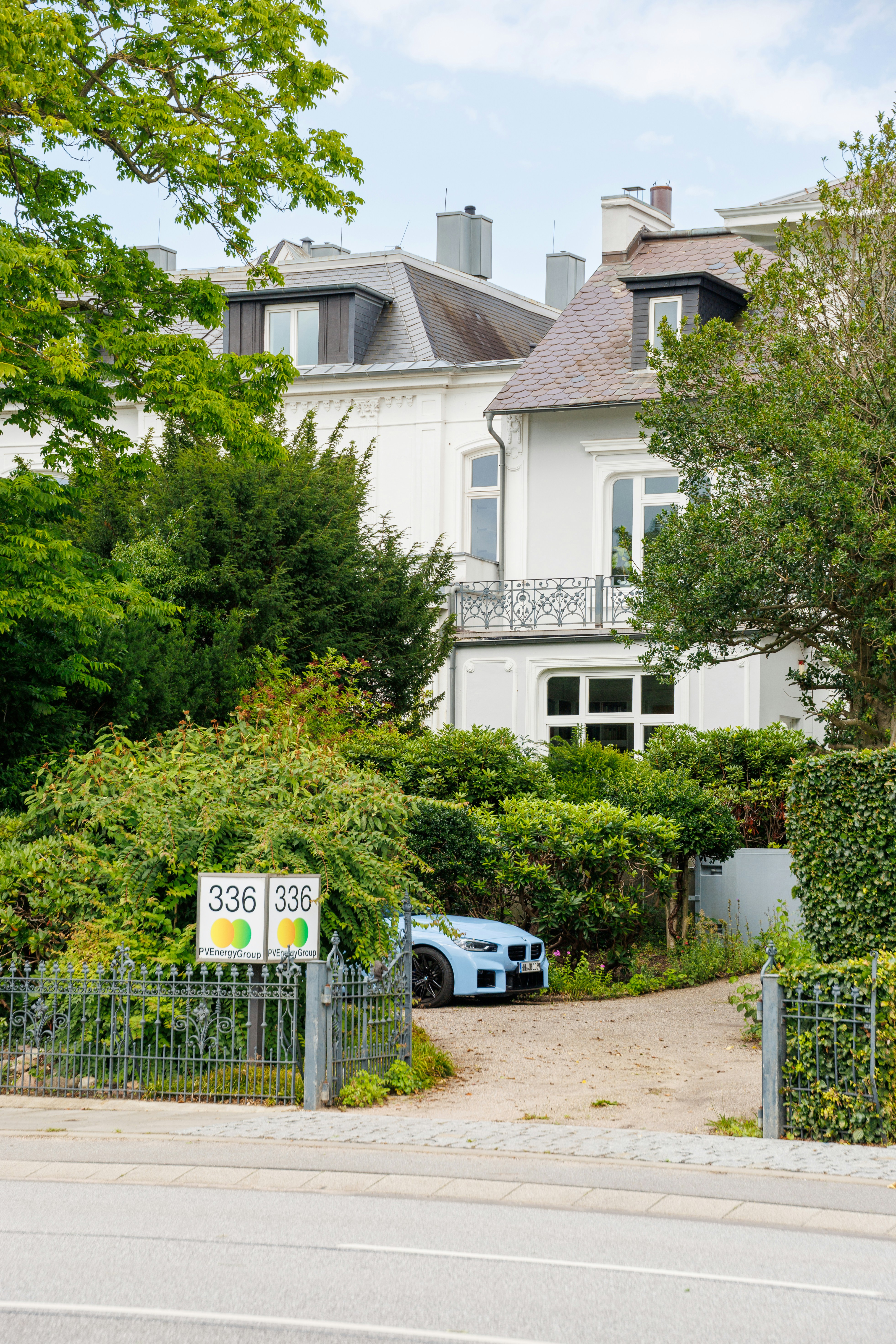 Photo by stockbirken