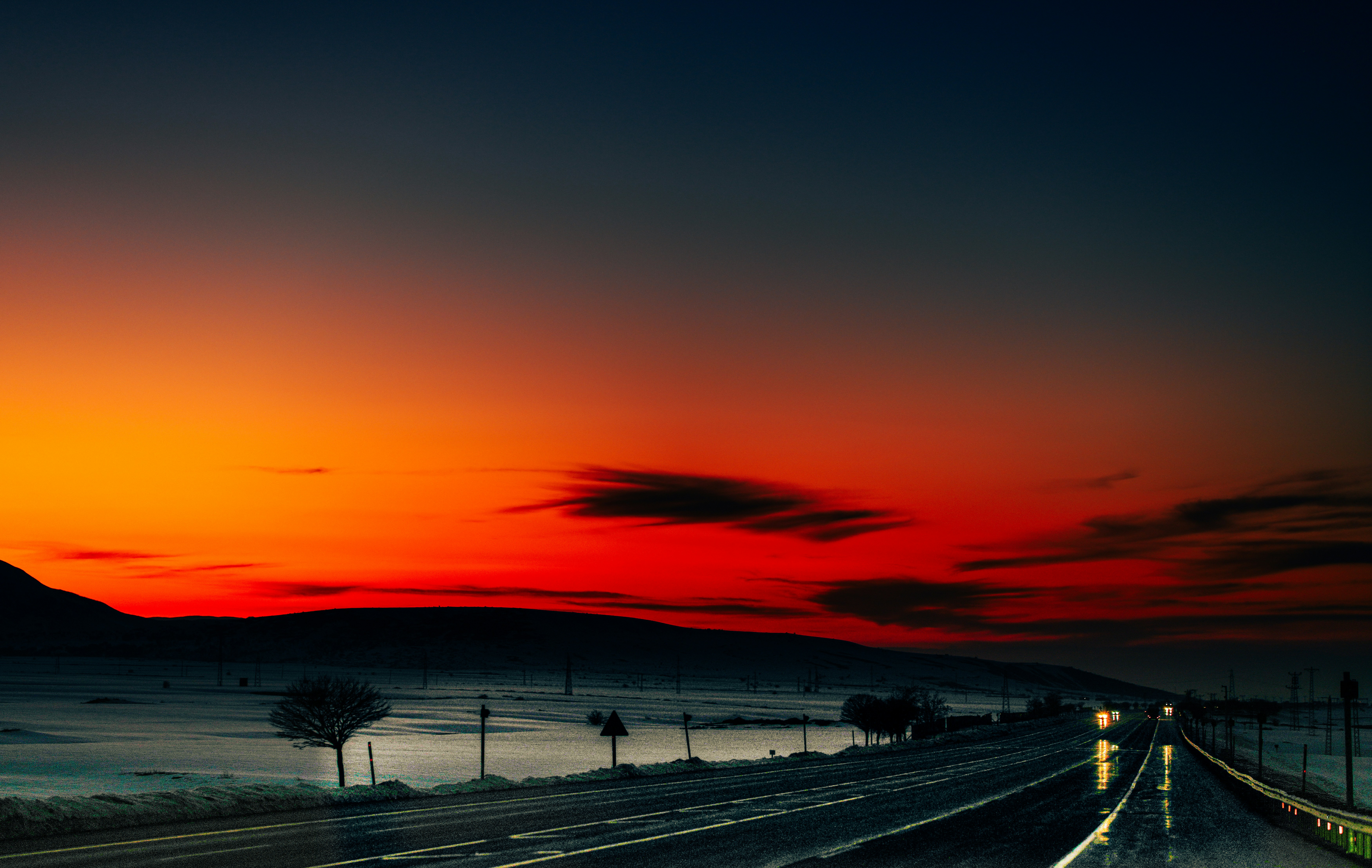 Photo by oguzzdogada