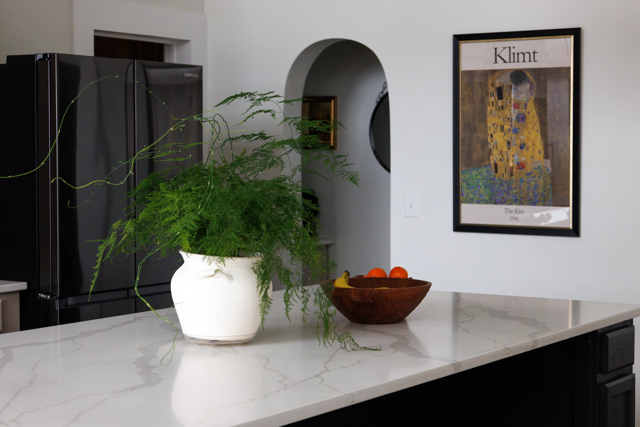 Large Indoor Plant White Pot in Kitchen Corner Decor 2026