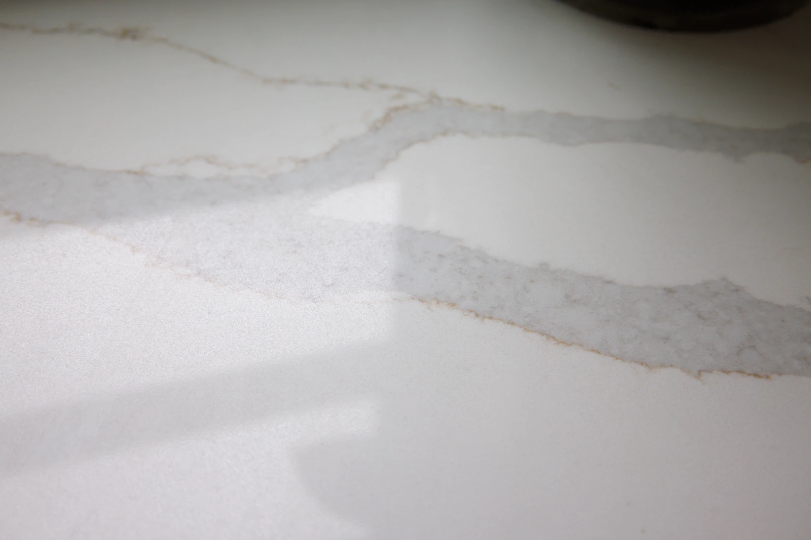 Quartz kitchen countertops and island