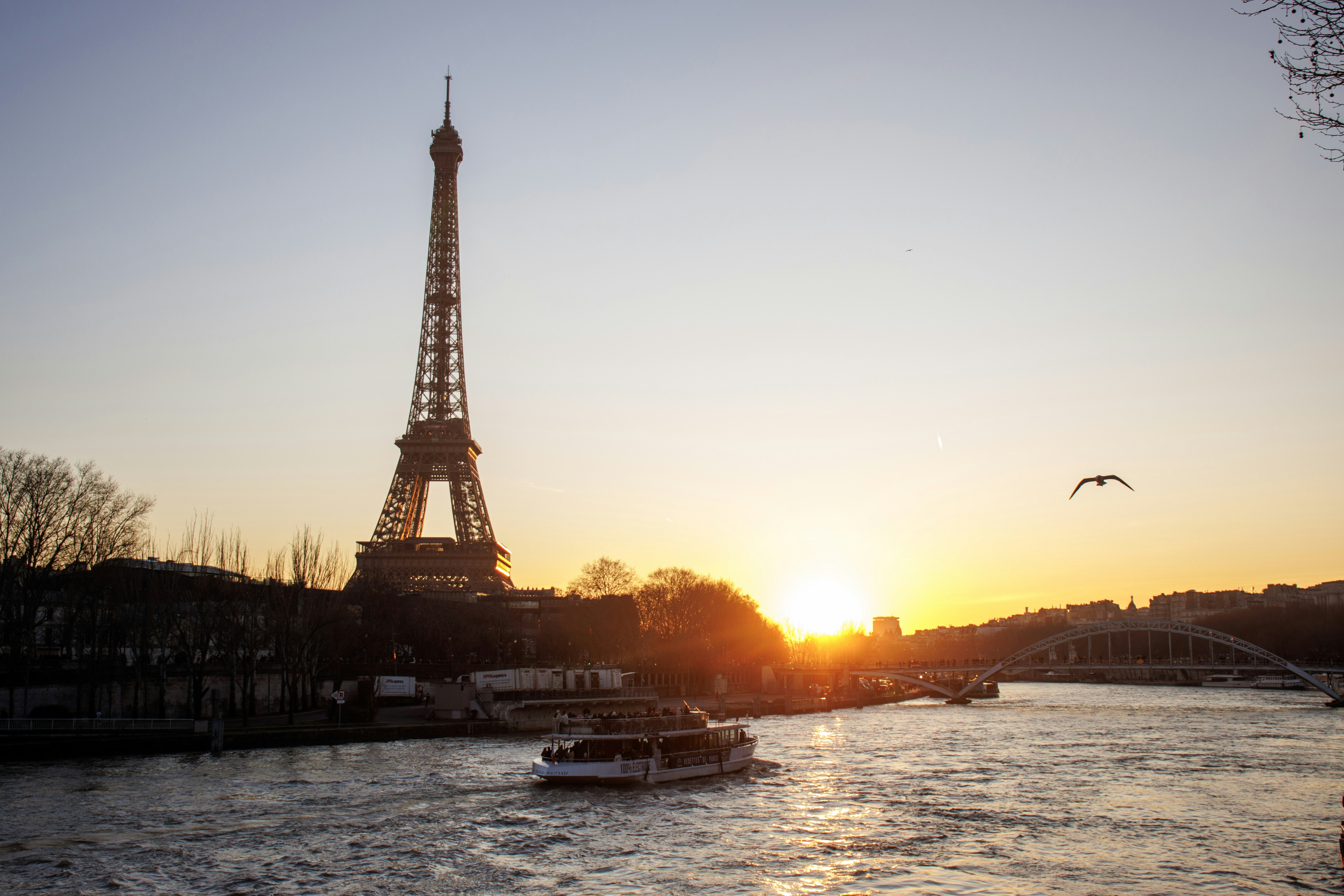 Photo by mustafayigitt